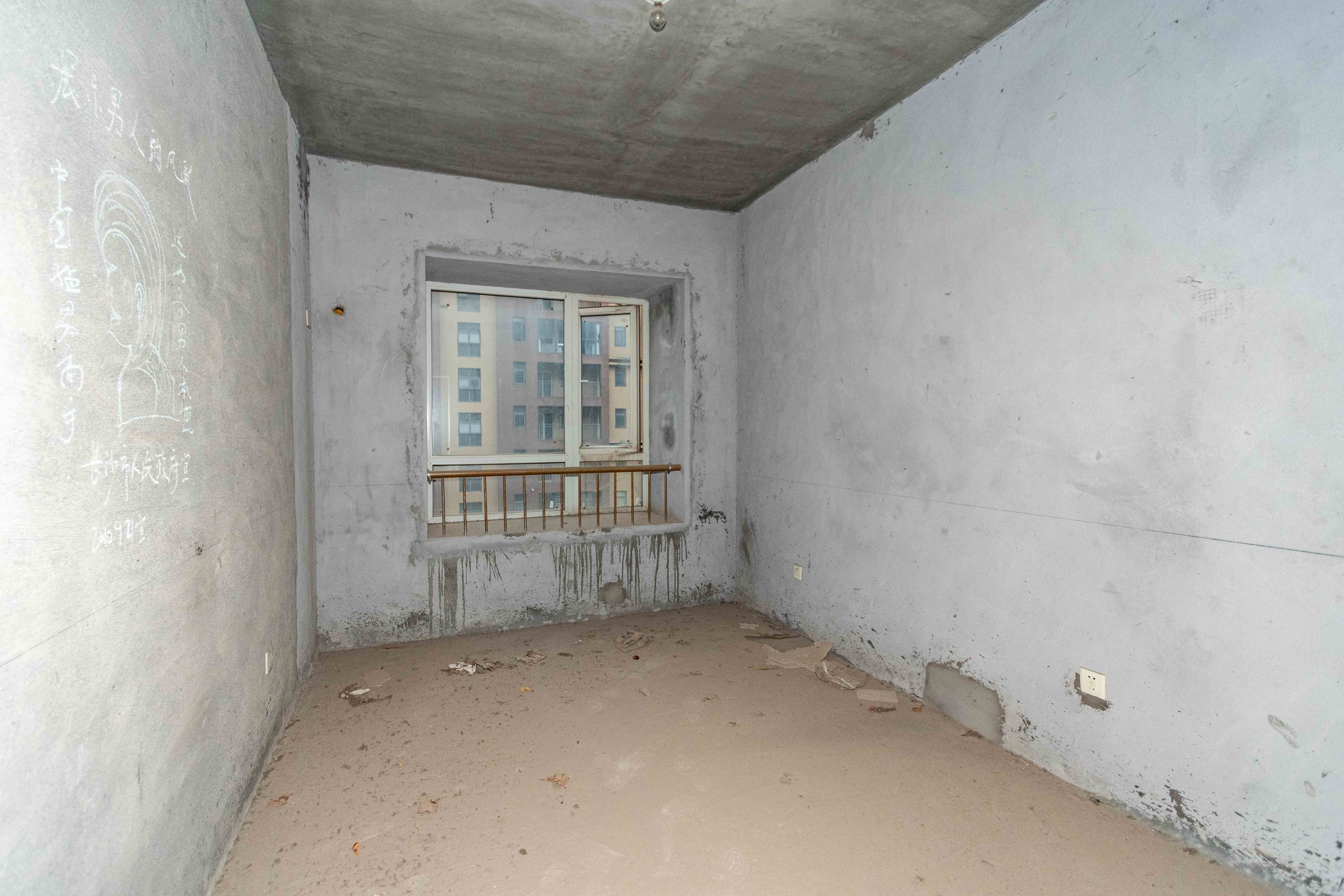 嘉华城（一期）  4室2厅2卫    189.0万其他