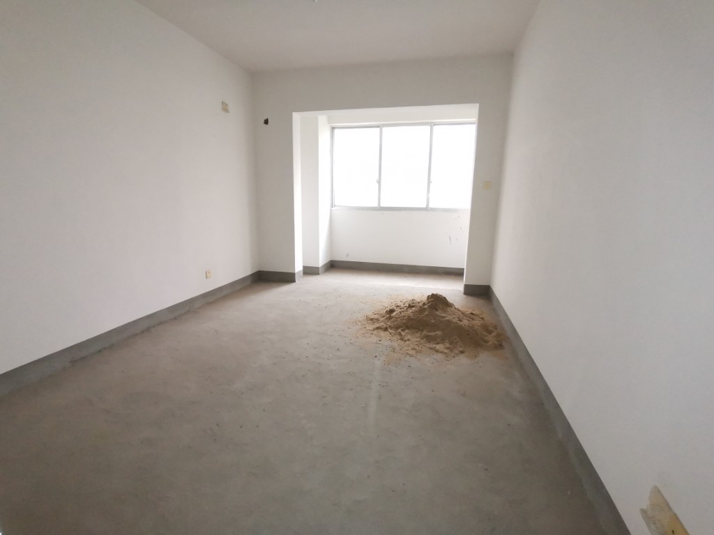 兴湖家园 2室2厅1卫 39.8万 兴湖家园 2室2厅1卫 39.8万客厅