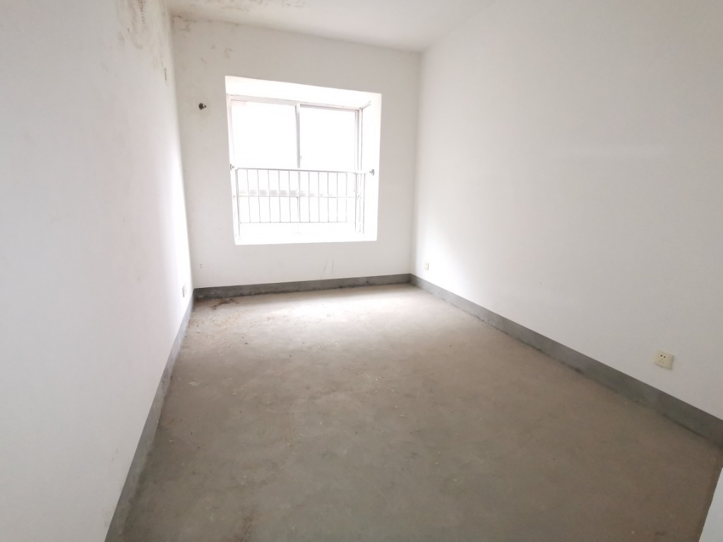 兴湖家园 2室2厅1卫 39.8万 兴湖家园 2室2厅1卫 39.8万客厅