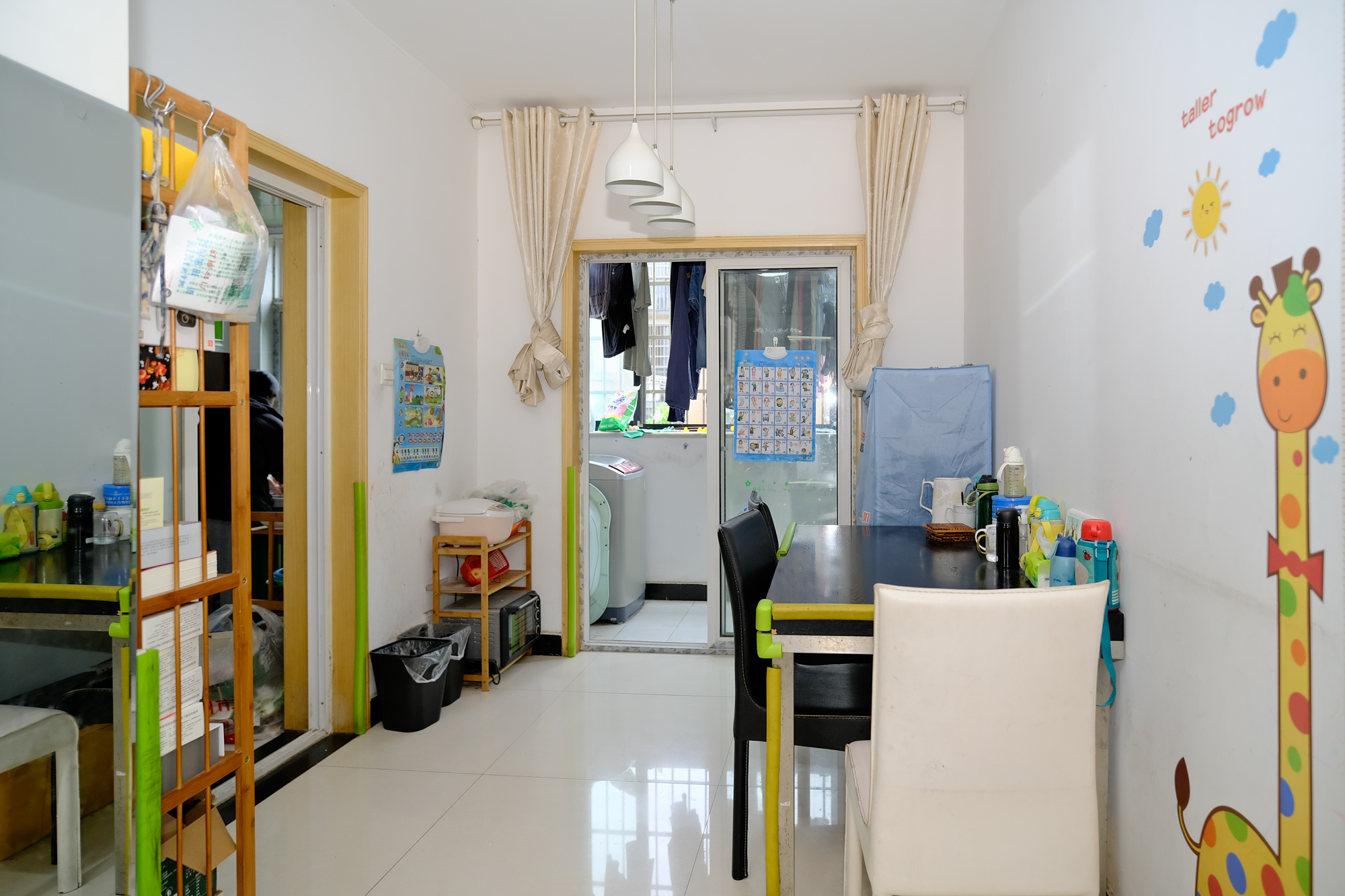 山水湾  2室2厅1卫    46.8万客厅