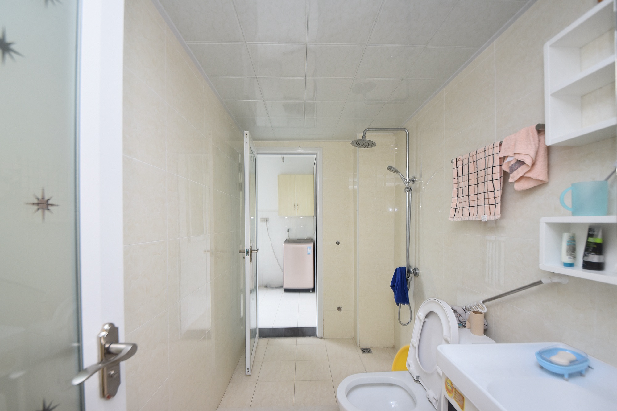 大鸿杰座  3室2厅1卫    160.0万卫生间