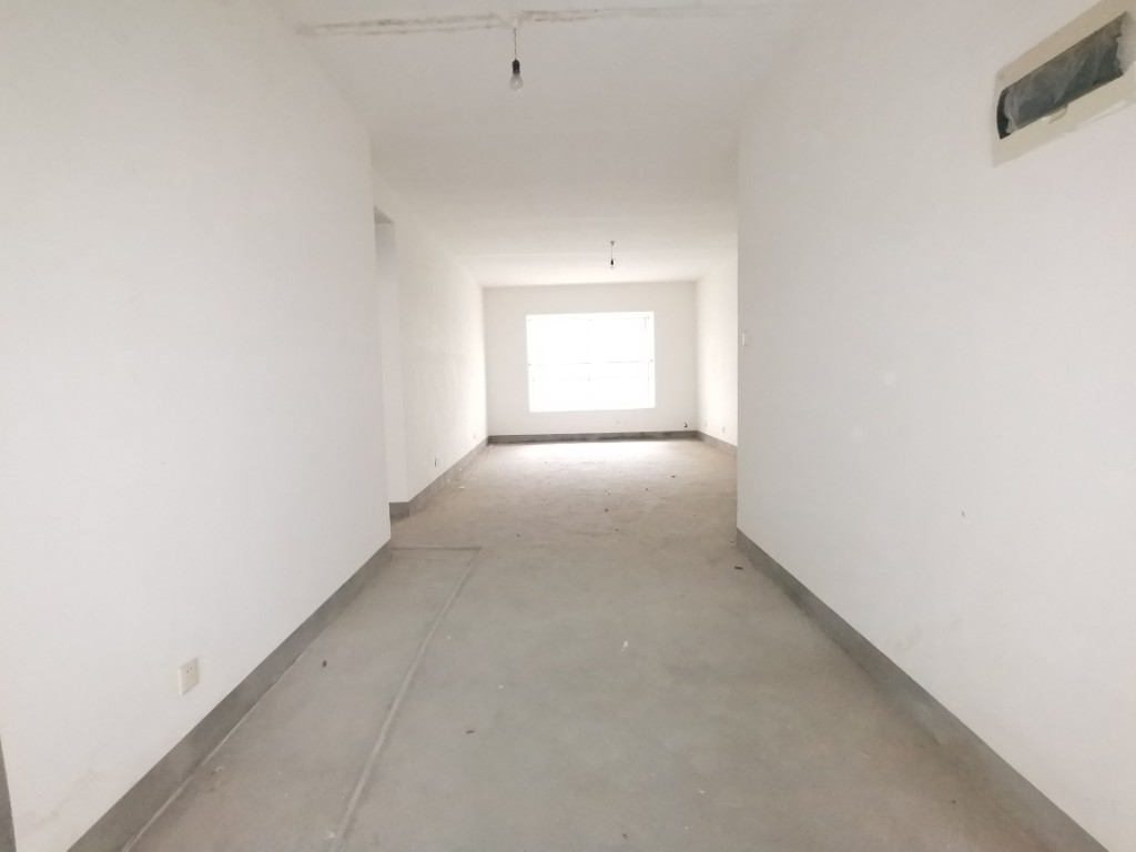 兴湖家园 2室2厅1卫 39.8万 兴湖家园 2室2厅1卫 39.8万客厅