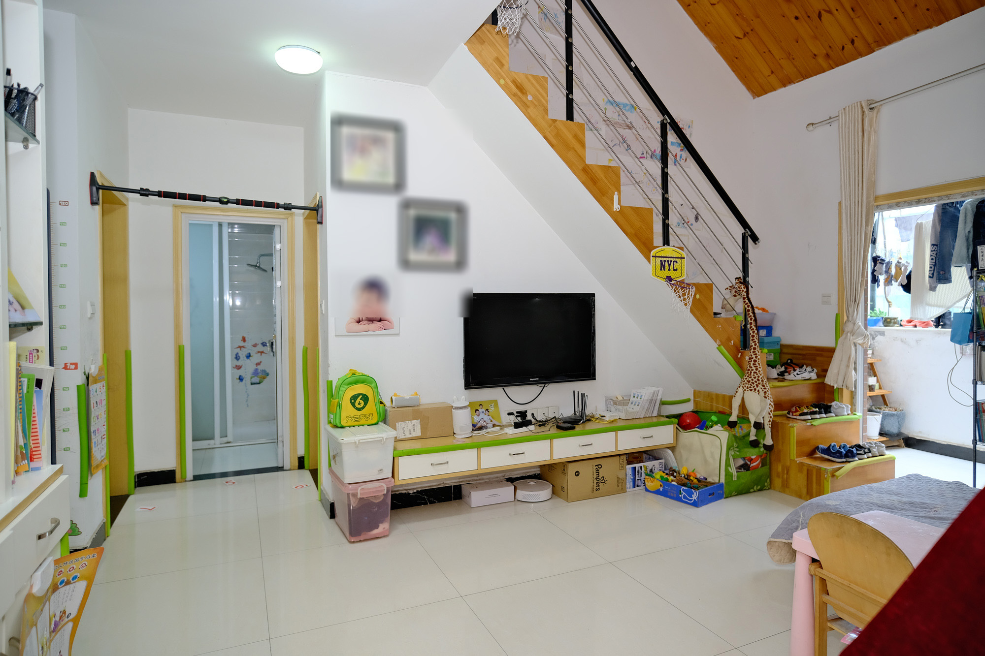 山水湾  2室2厅1卫    46.8万客厅