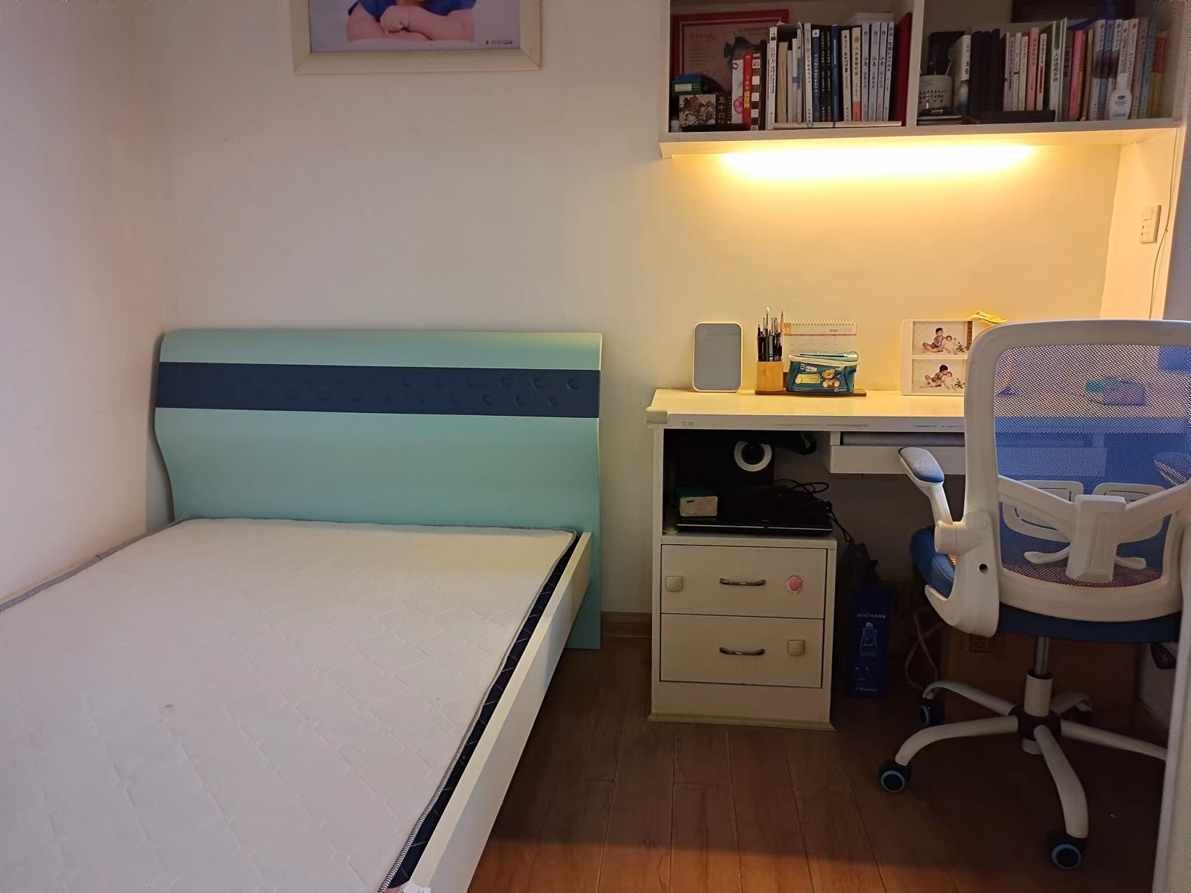 盛世华庭 2室2厅1卫 68.8万 盛世华庭 2室2厅1卫 68.8万客厅