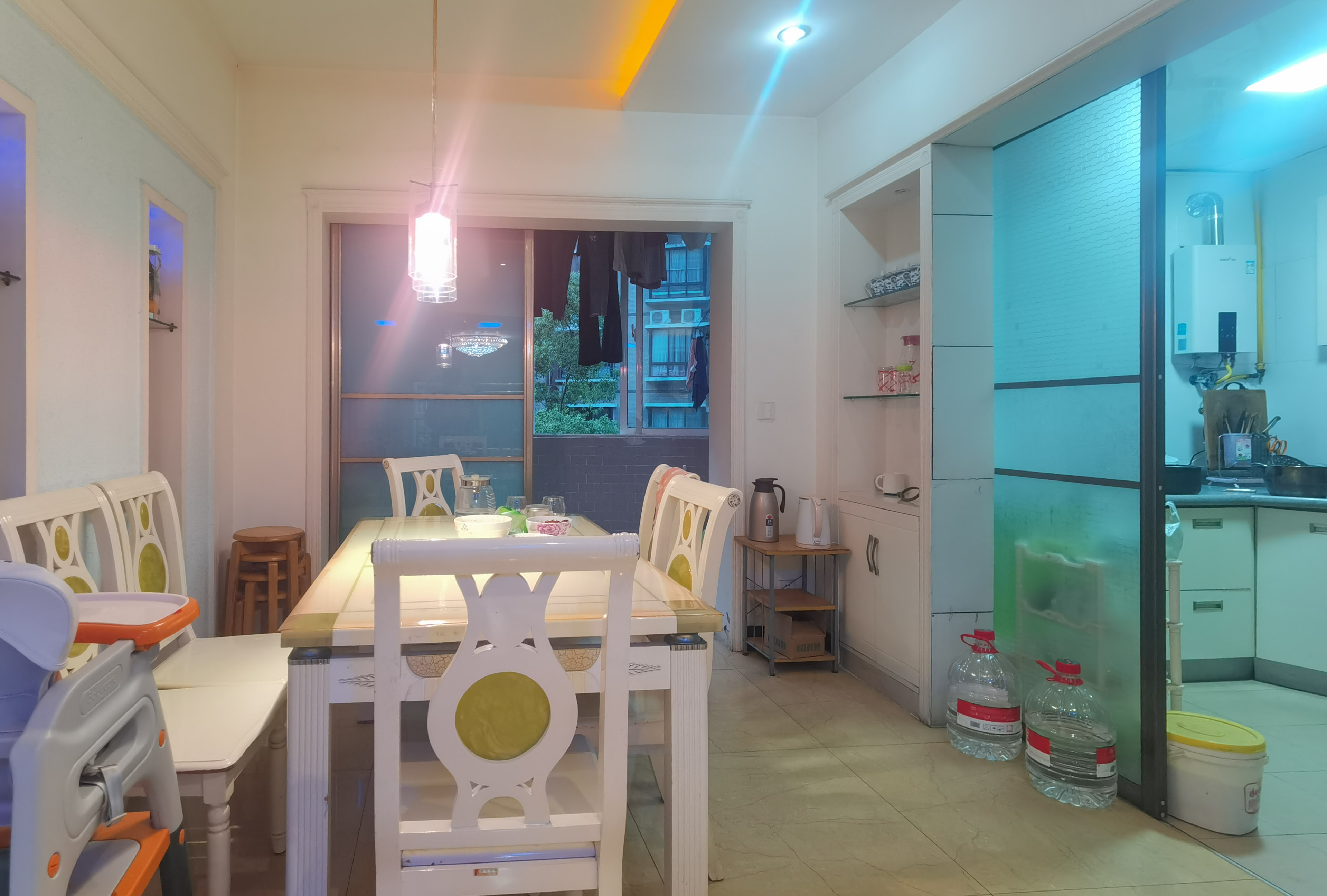 湘银二期世纪花园 3室2厅2卫 82.8万 湘银二期世纪花园 3室2厅2卫 82.8万客厅