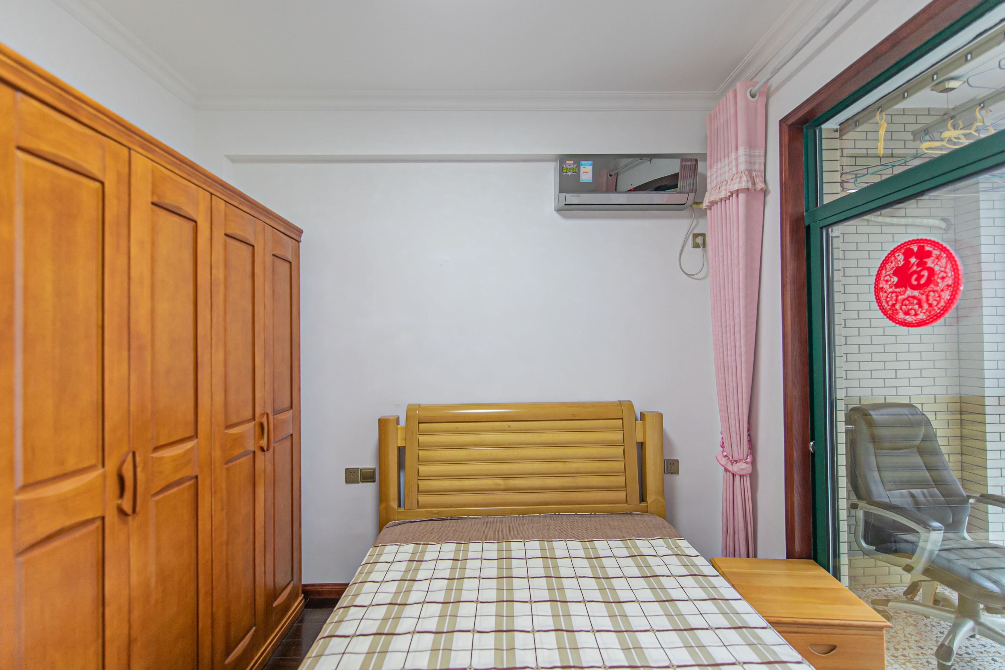 松雅湖畔 3室2厅2卫 103.8万 松雅湖畔 3室2厅2卫 103.8万卧室