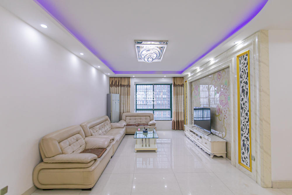 松雅湖畔 3室2厅2卫 103.8万