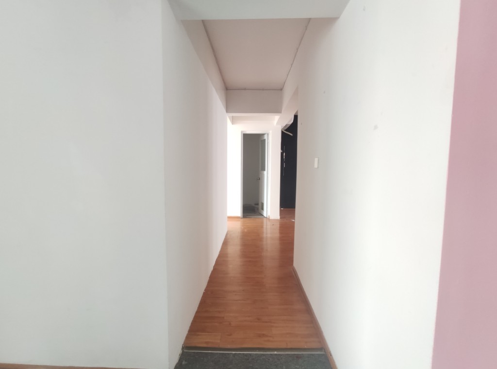 大汉希尔顿  3室2厅1卫    151.0万 大汉希尔顿  3室2厅1卫    151.0万客厅