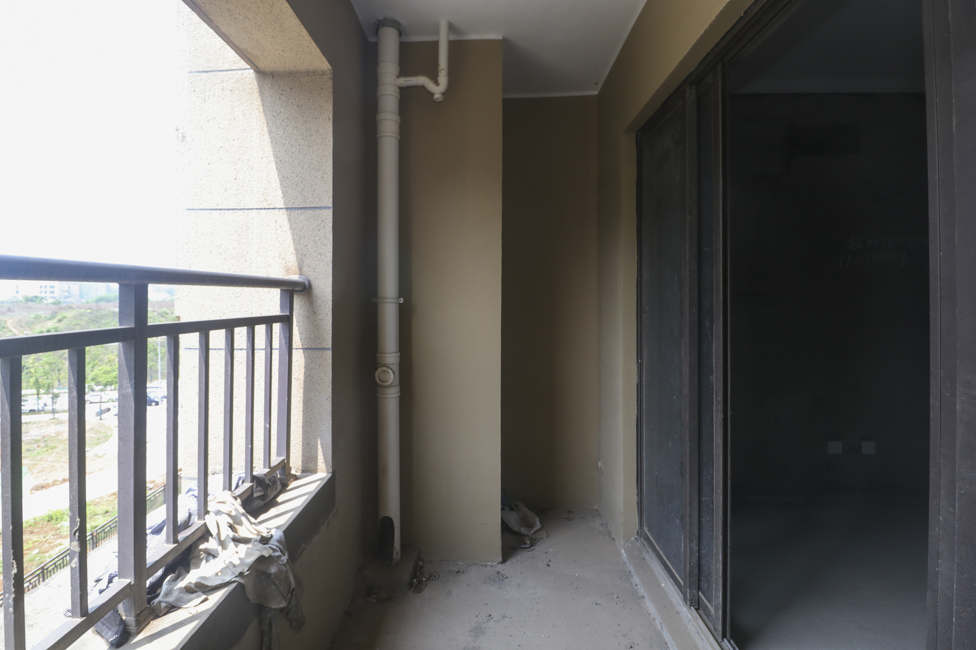 光明E城  2室2厅1卫    86.0万客厅