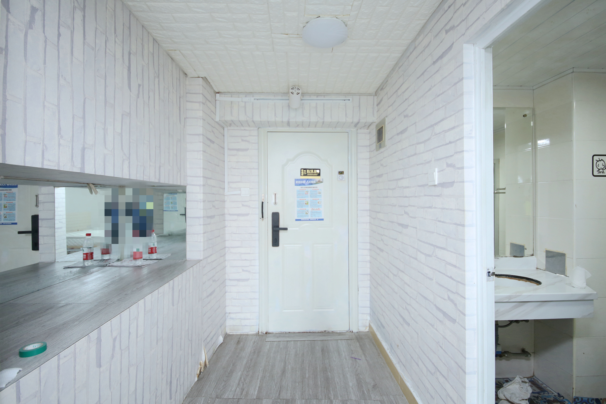 新国际（森和大厦）  1室1厅1卫    46.8万卫生间