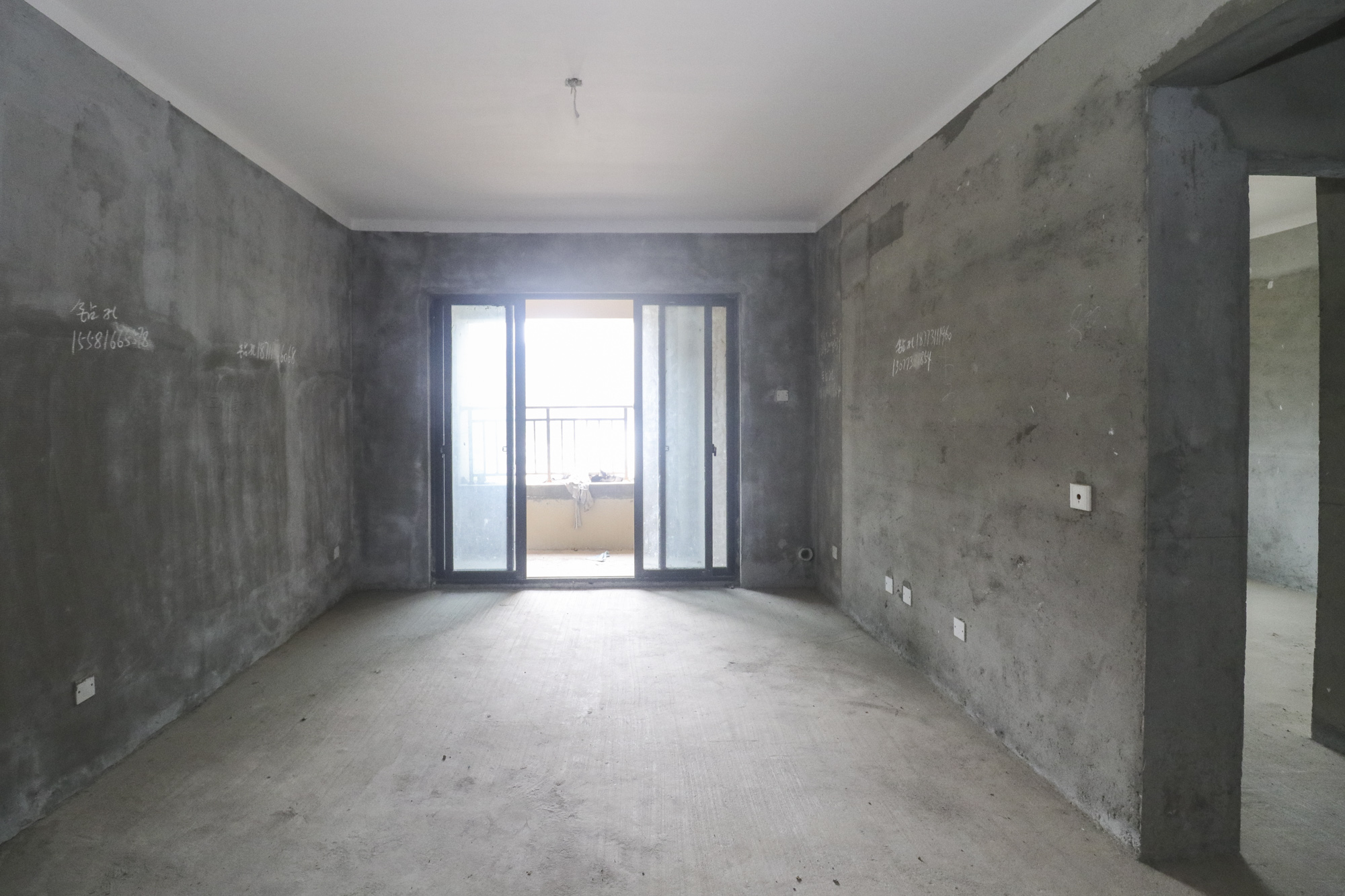 光明E城  2室2厅1卫    86.0万其他