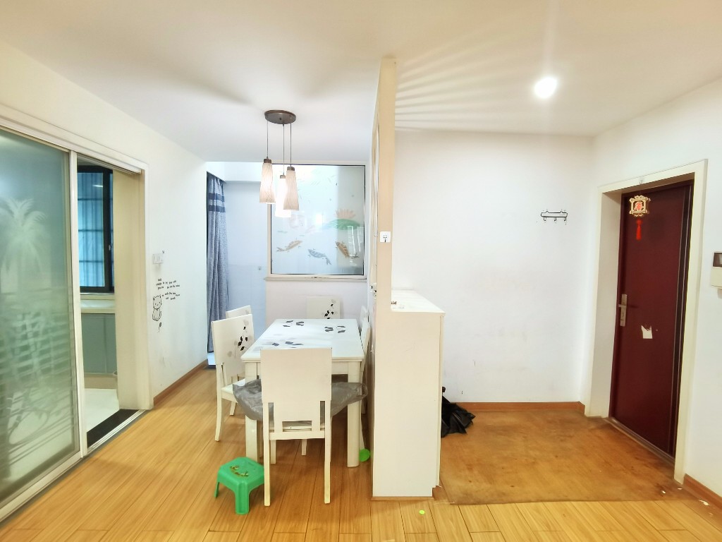 圣华名城建设北路110号 3室2厅2卫 36.8万 圣华名城建设北路110号 3室2厅2卫 36.8万客厅