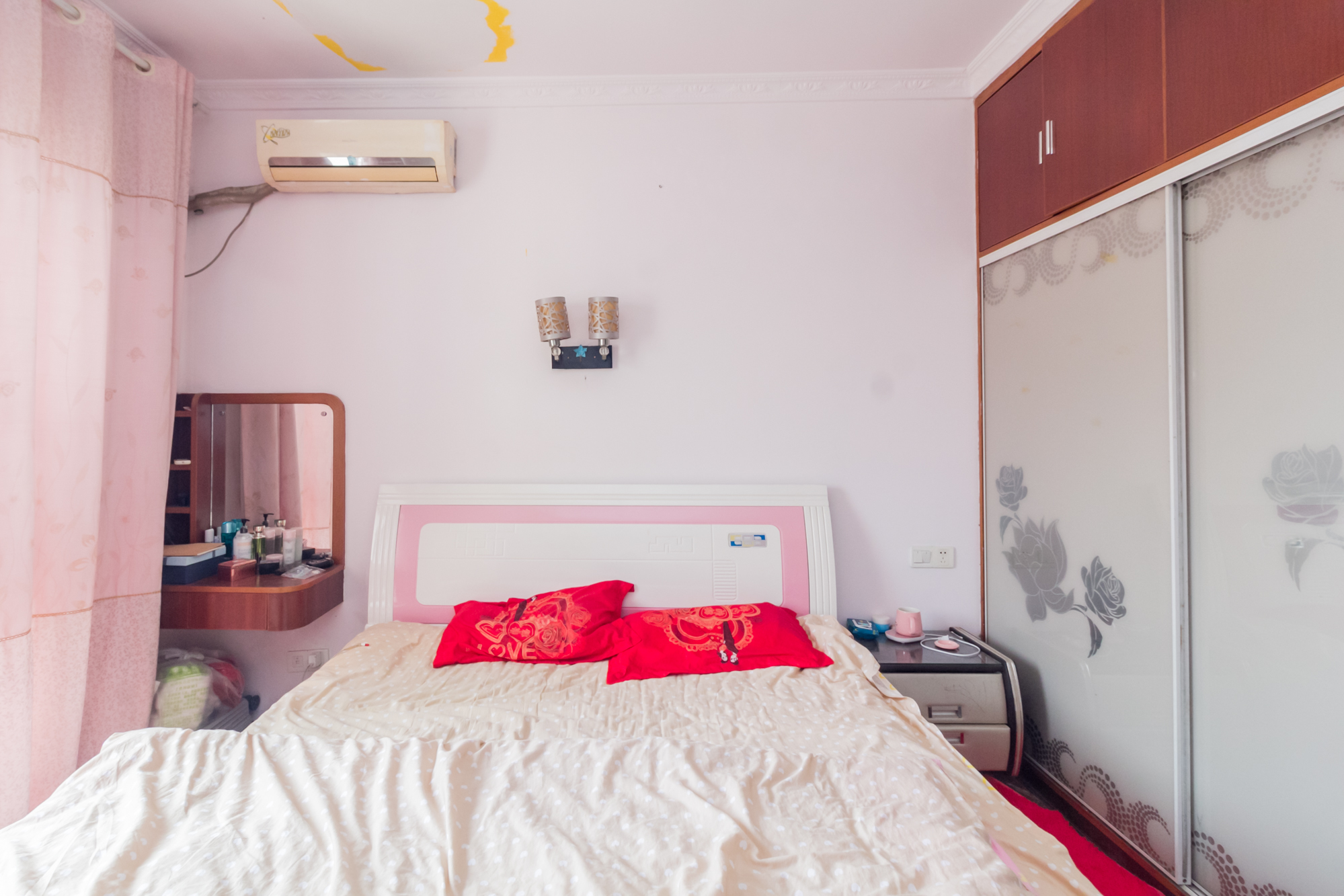 华天LOHO小镇 2室2厅1卫 45.0万 华天LOHO小镇 2室2厅1卫 45.0万卧室