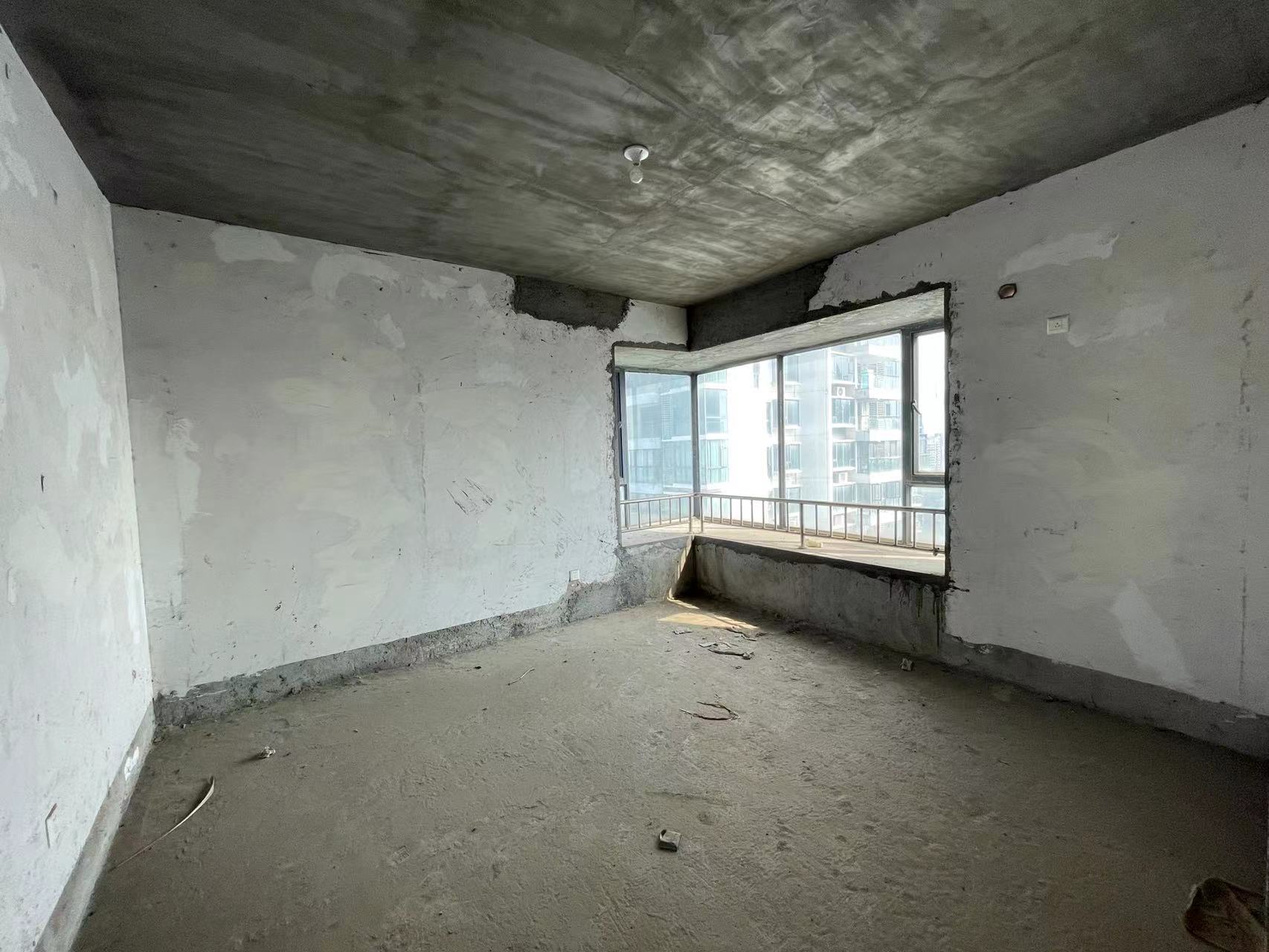 山水国际 5室2厅4卫 179.0万 山水国际 5室2厅4卫 179.0万客厅