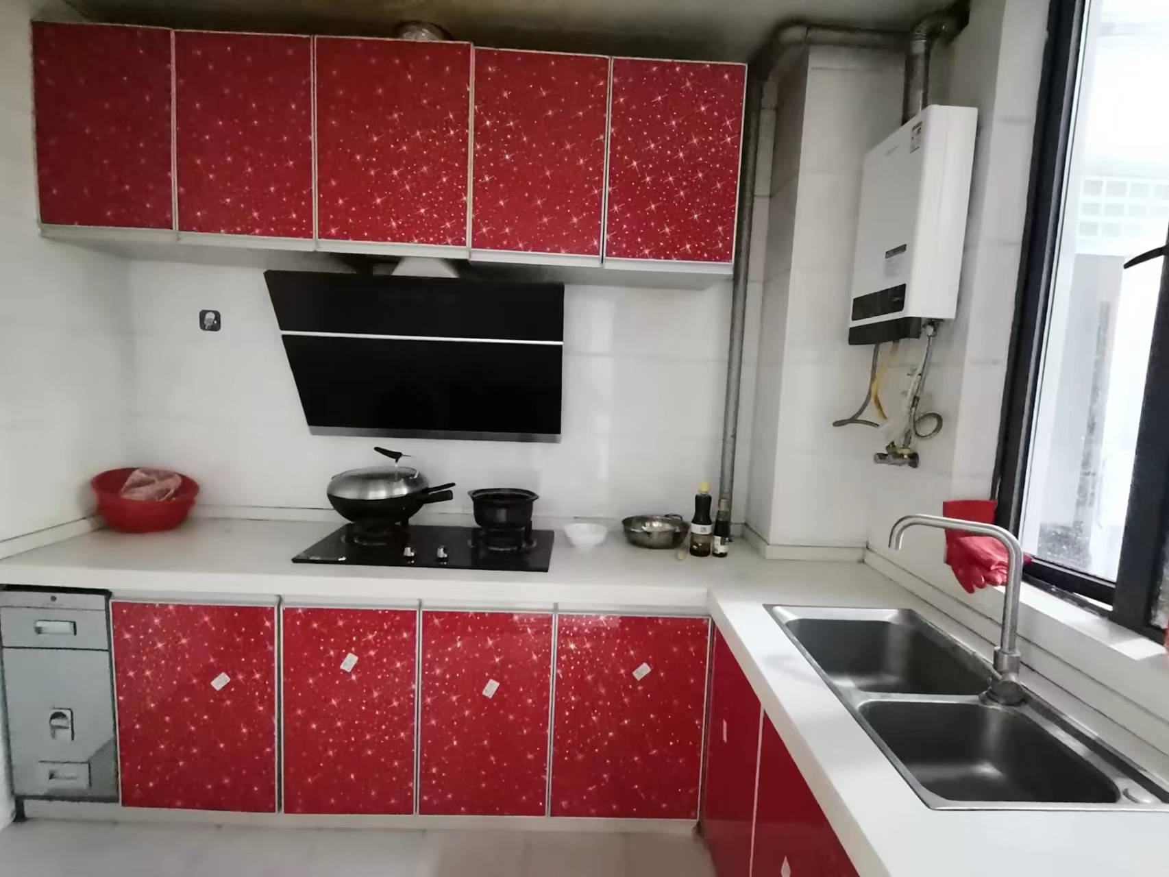 泰山公馆 2室1厅1卫 64.0万 泰山公馆 2室1厅1卫 64.0万客厅