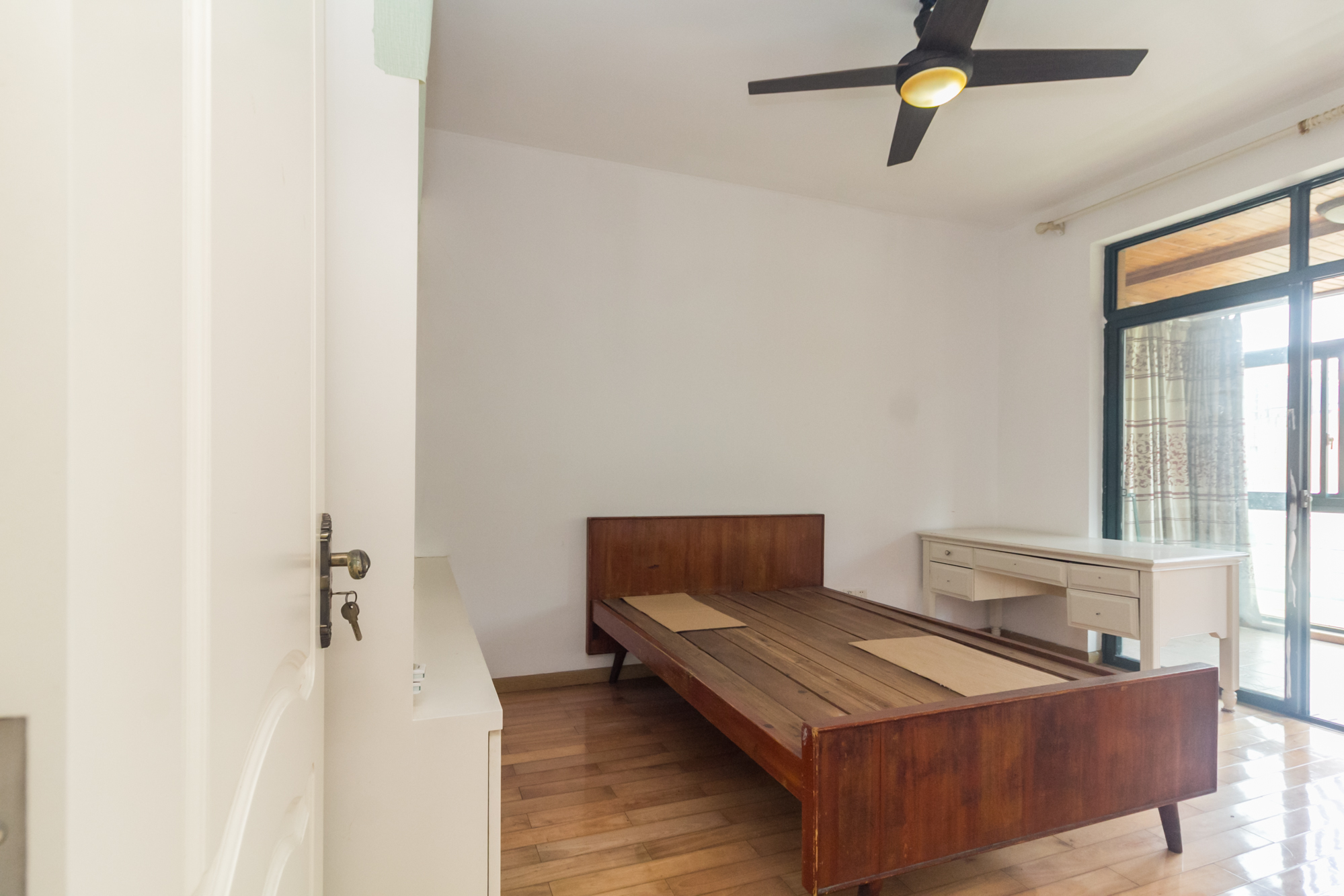 东业早安星城  3室2厅2卫    99.08万卧室