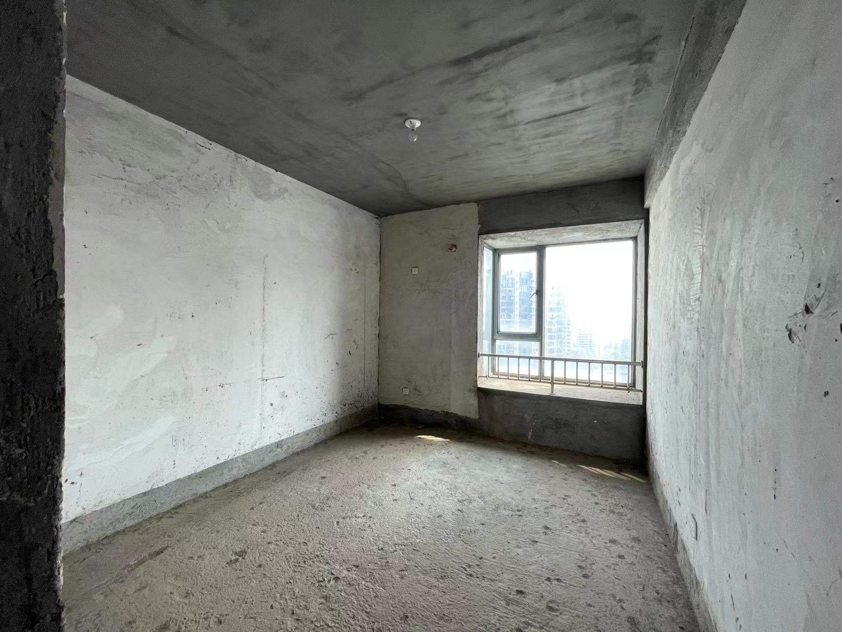 山水国际 5室2厅4卫 179.0万 山水国际 5室2厅4卫 179.0万客厅