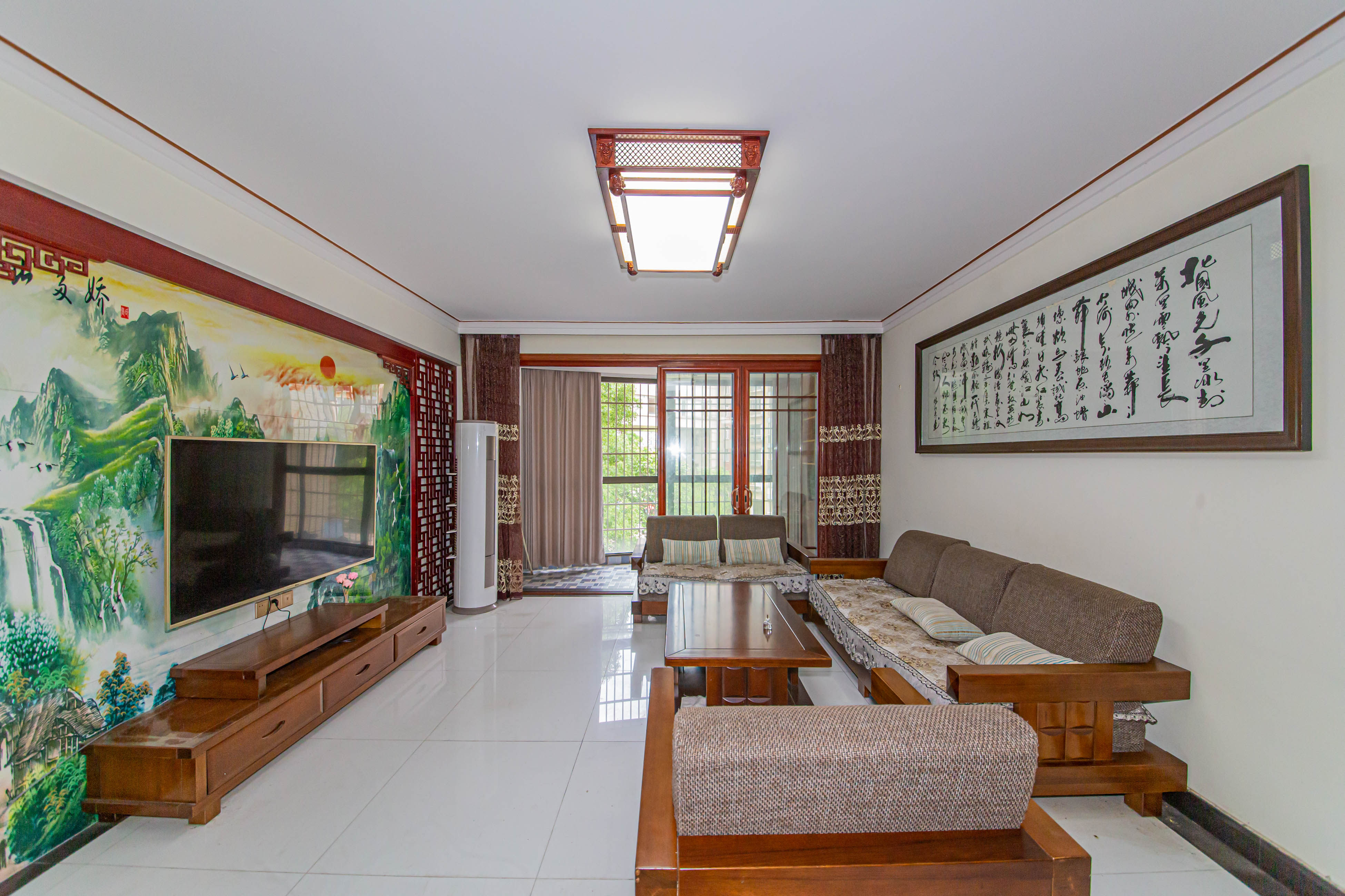 湘中海星之都  3室2厅1卫    148.0万客厅