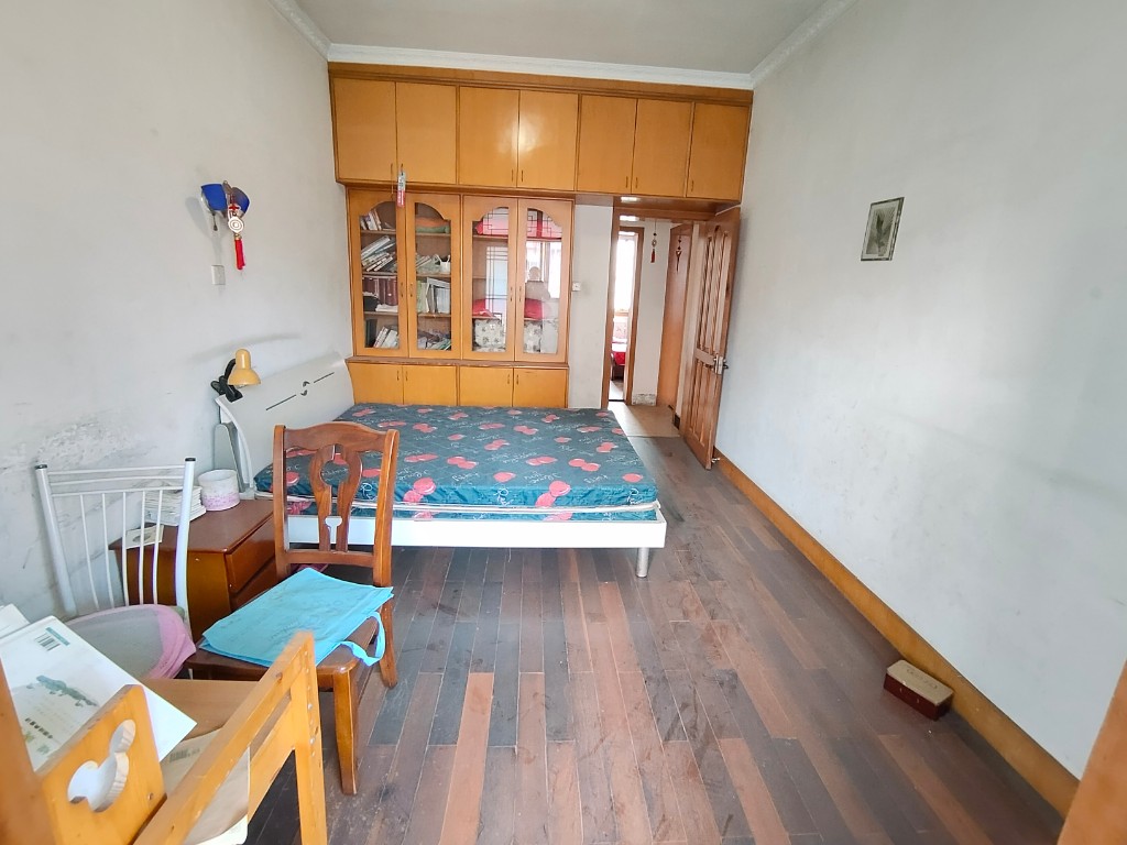 天鹅花园 3室2厅2卫 48.0万 天鹅花园 3室2厅2卫 48.0万客厅