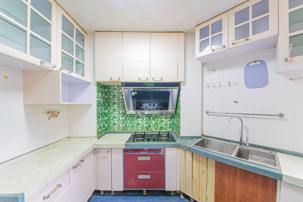 湘中海星之都  3室2厅1卫    148.0万厨房