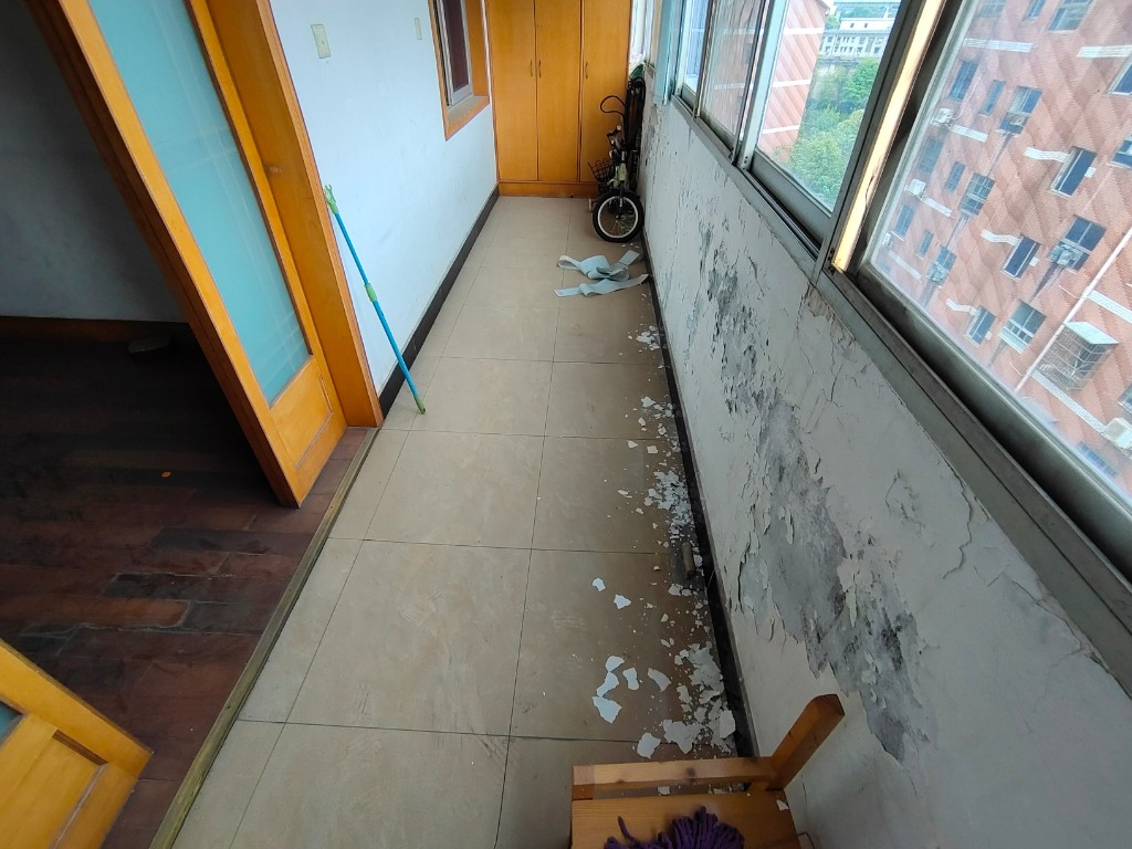 天鹅花园 3室2厅2卫 48.0万 天鹅花园 3室2厅2卫 48.0万客厅