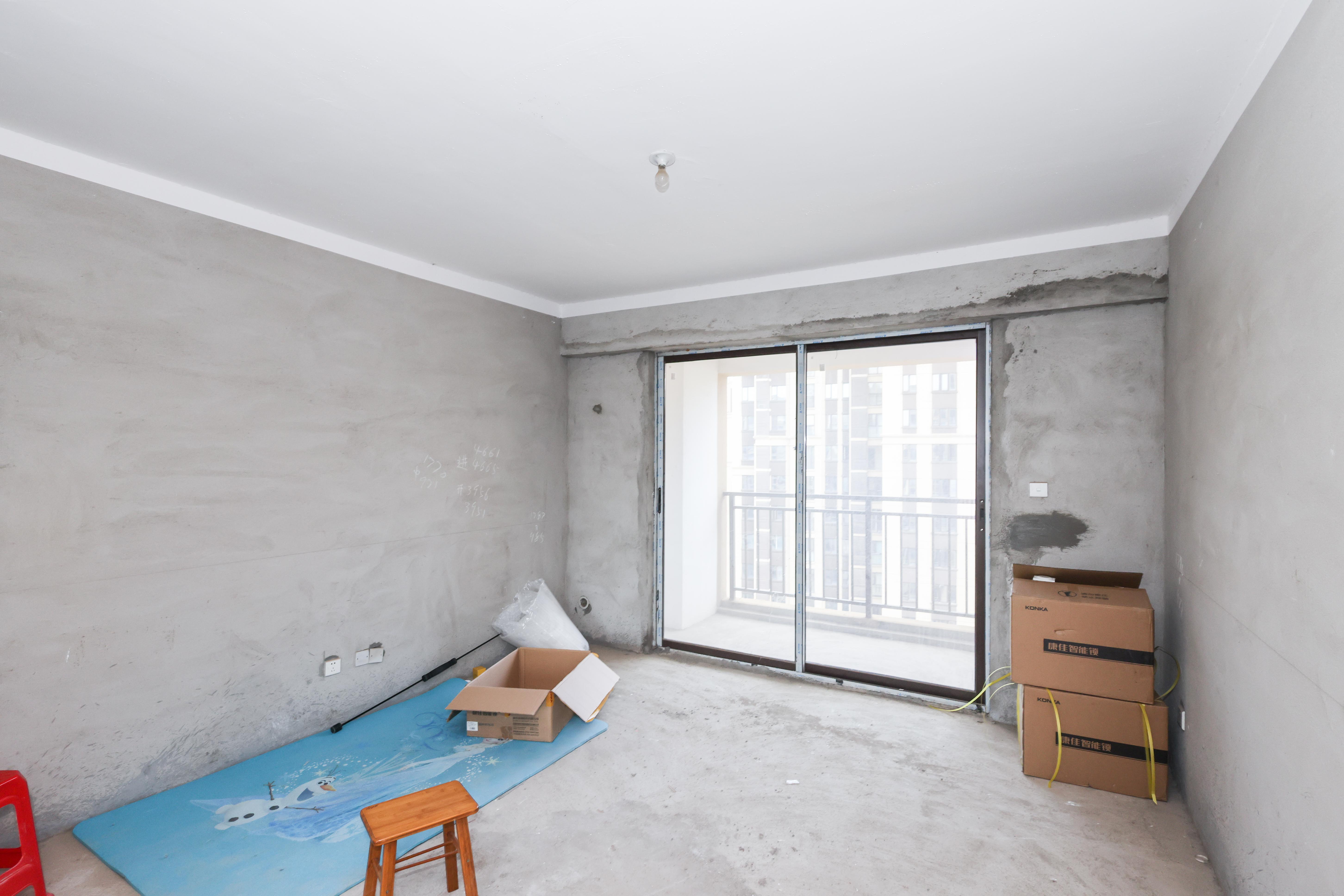 梅溪鑫苑名家  4室2厅2卫    188.0万室内图1