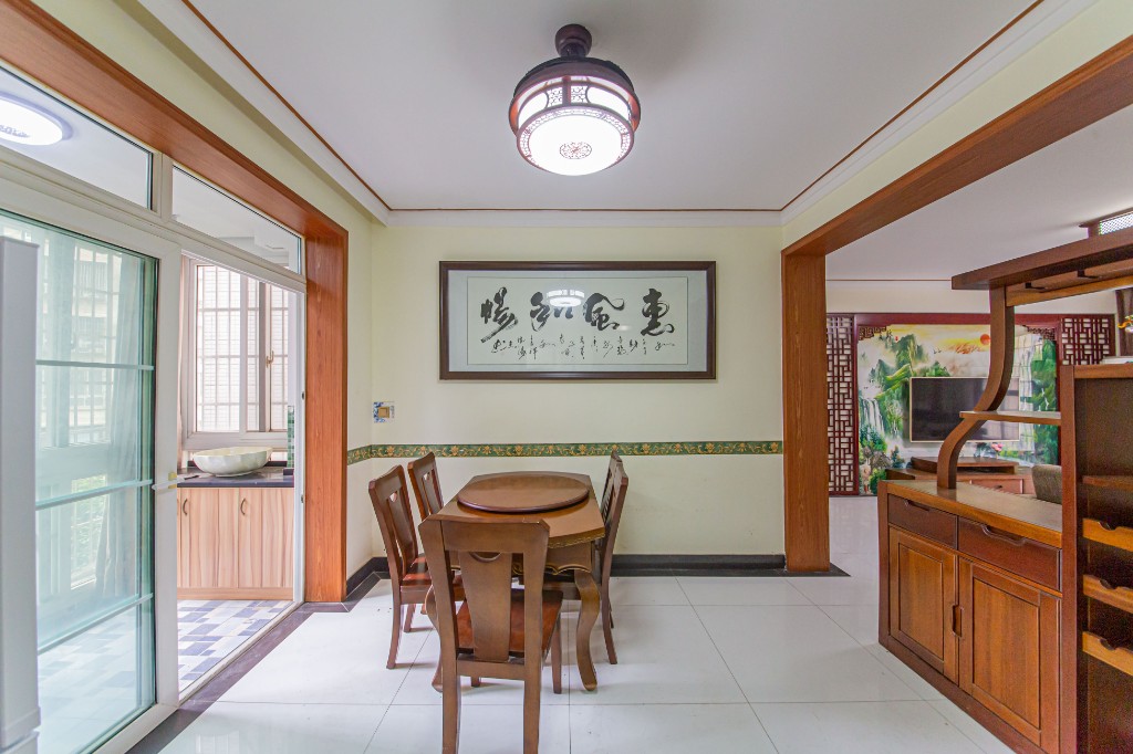 湘中海星之都  3室2厅1卫    148.0万客厅