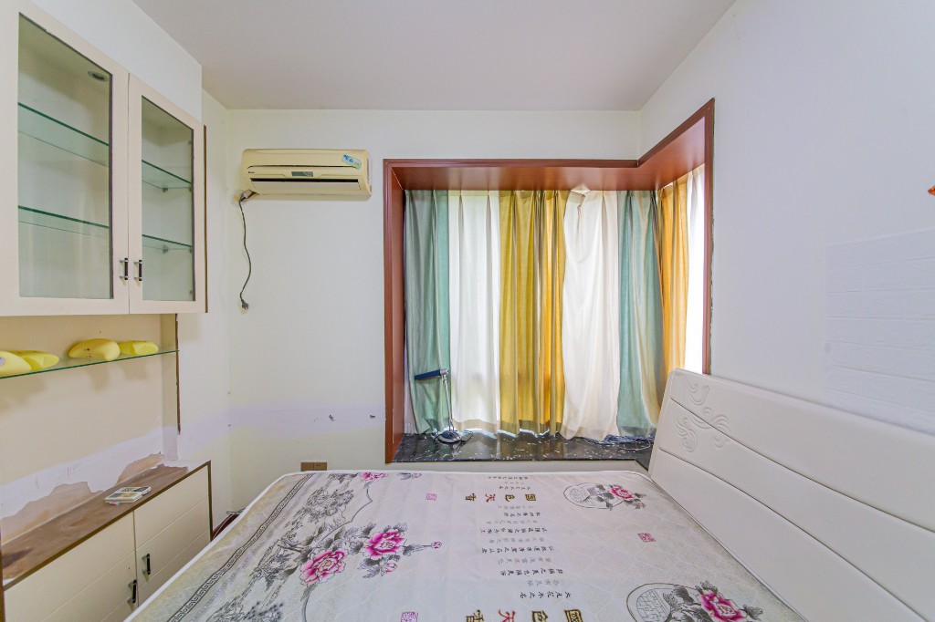 湘中海星之都  3室2厅1卫    148.0万卧室