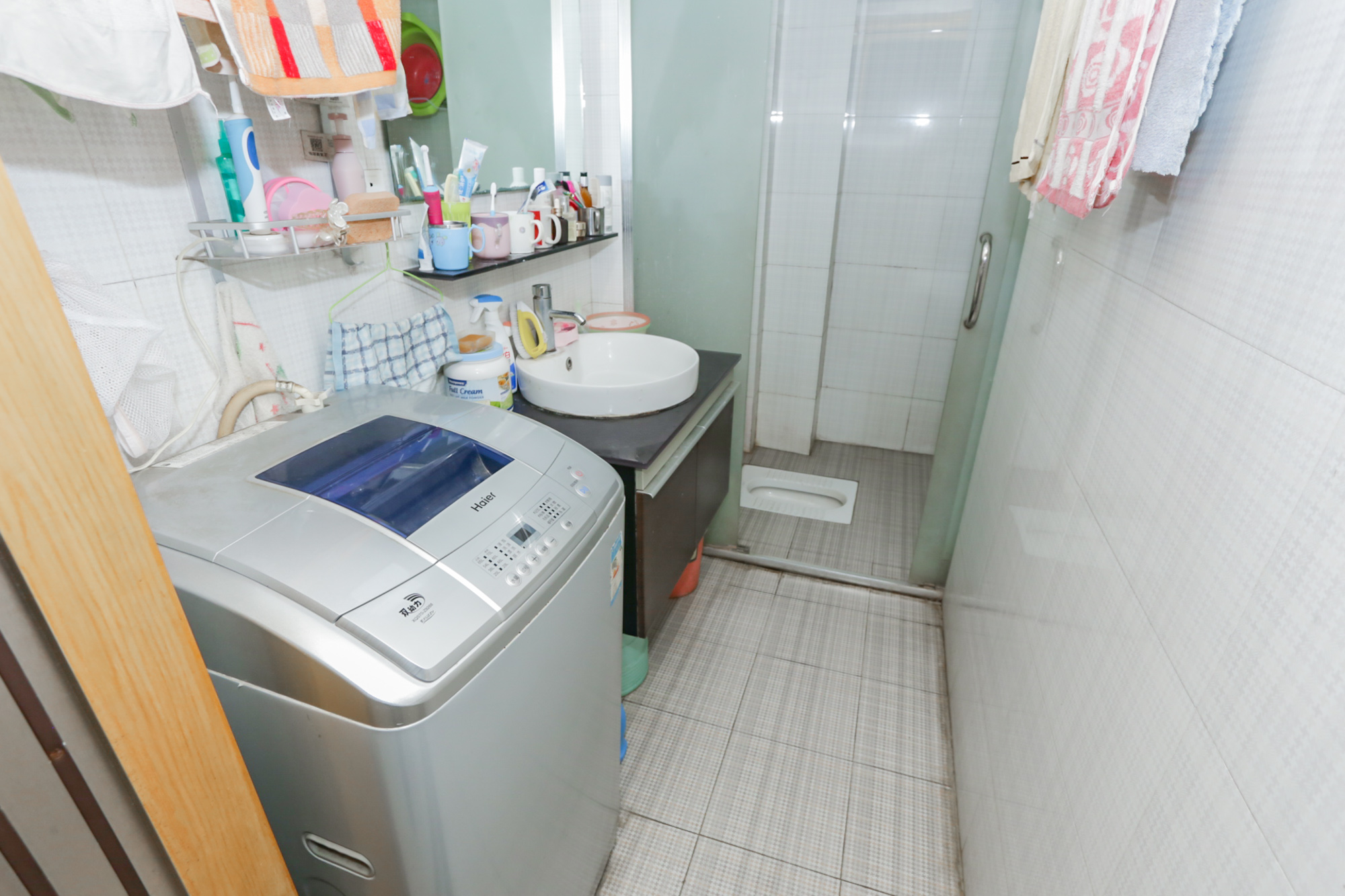 长房时代城  2室2厅1卫   90.00万卫生间
