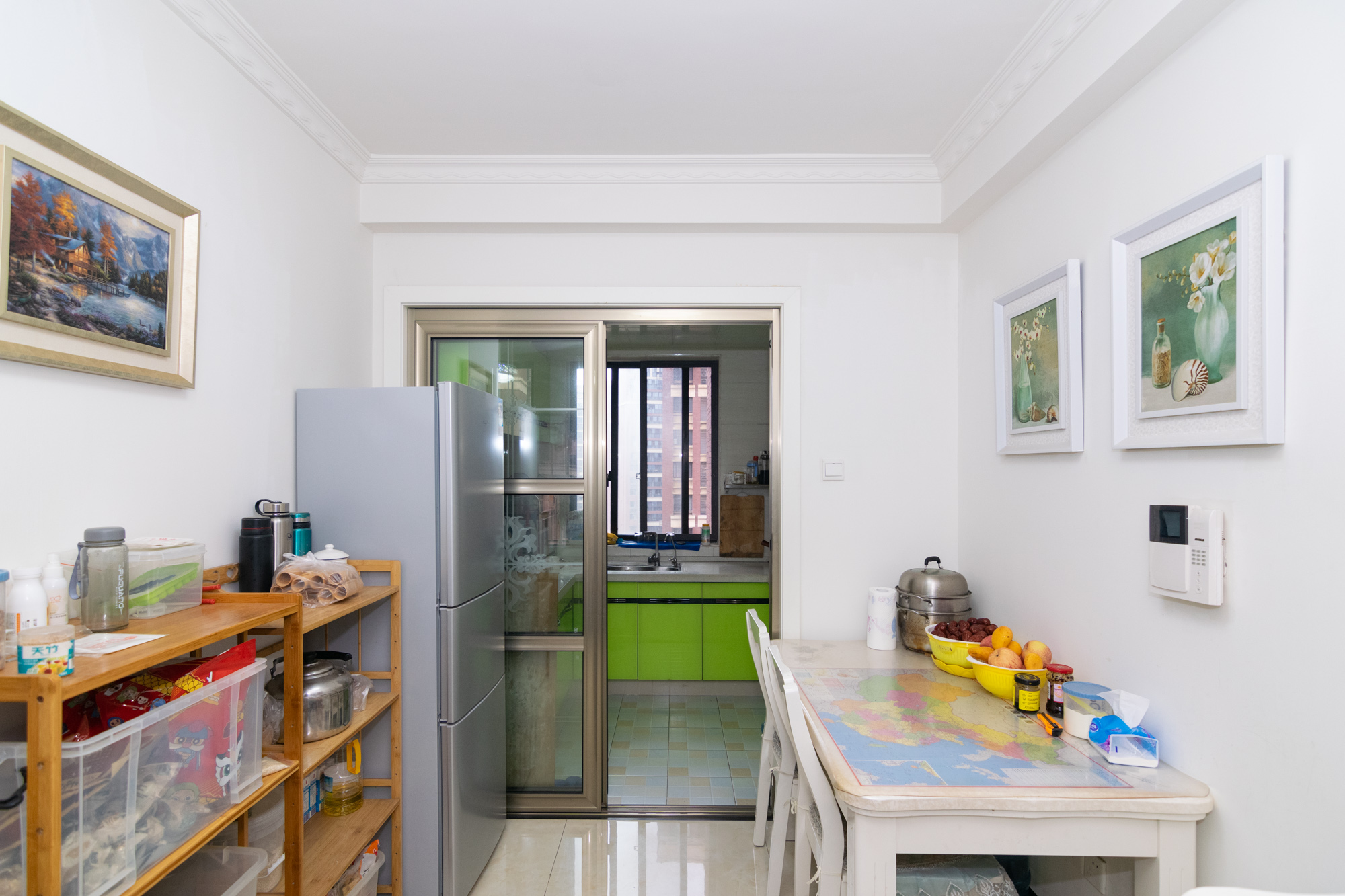 新城国际花都 3室2厅1卫 80.0万 新城国际花都 3室2厅1卫 80.0万客厅