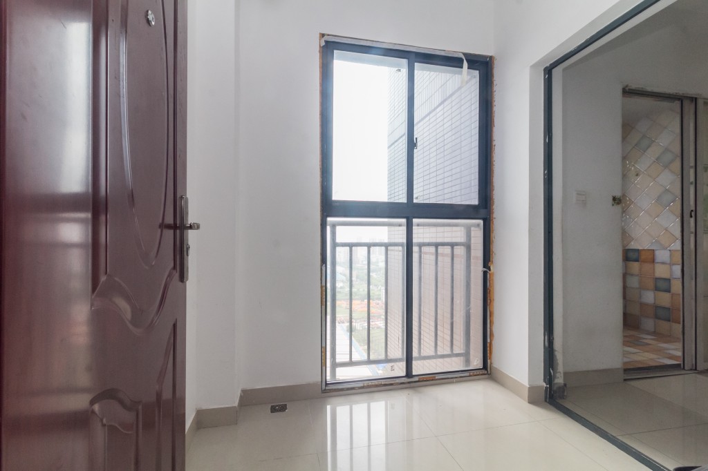 中欣楚天雅郡 2室2厅1卫 56.8万 中欣楚天雅郡 2室2厅1卫 56.8万厨房