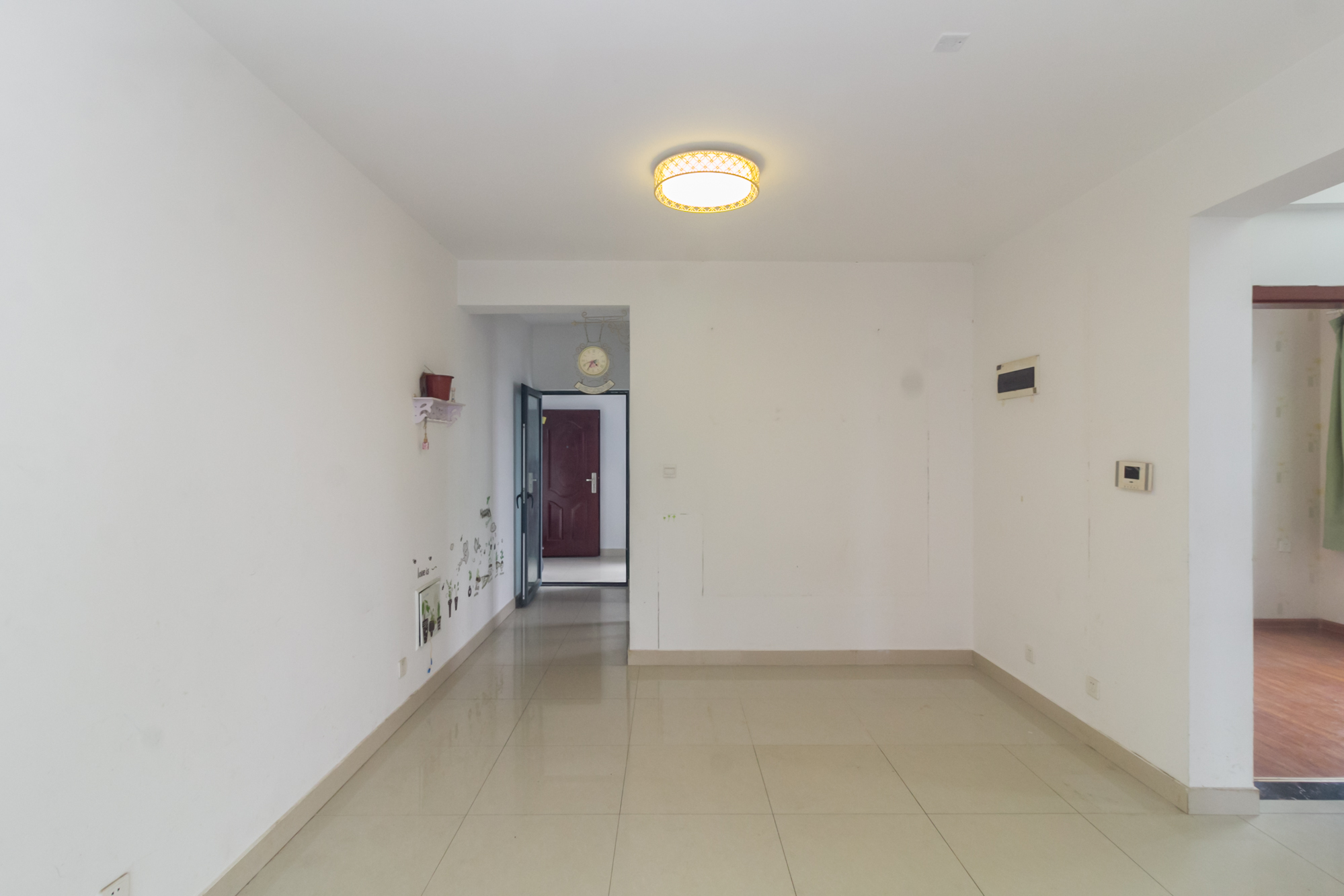 中欣楚天雅郡 2室2厅1卫 56.8万 中欣楚天雅郡 2室2厅1卫 56.8万客厅