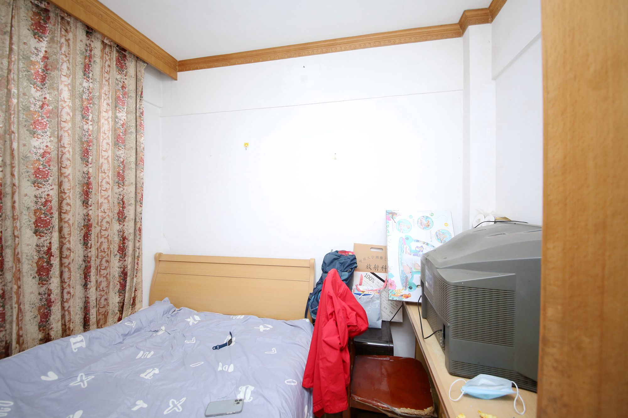 省建苑小区  3室2厅1卫    75.0万卧室