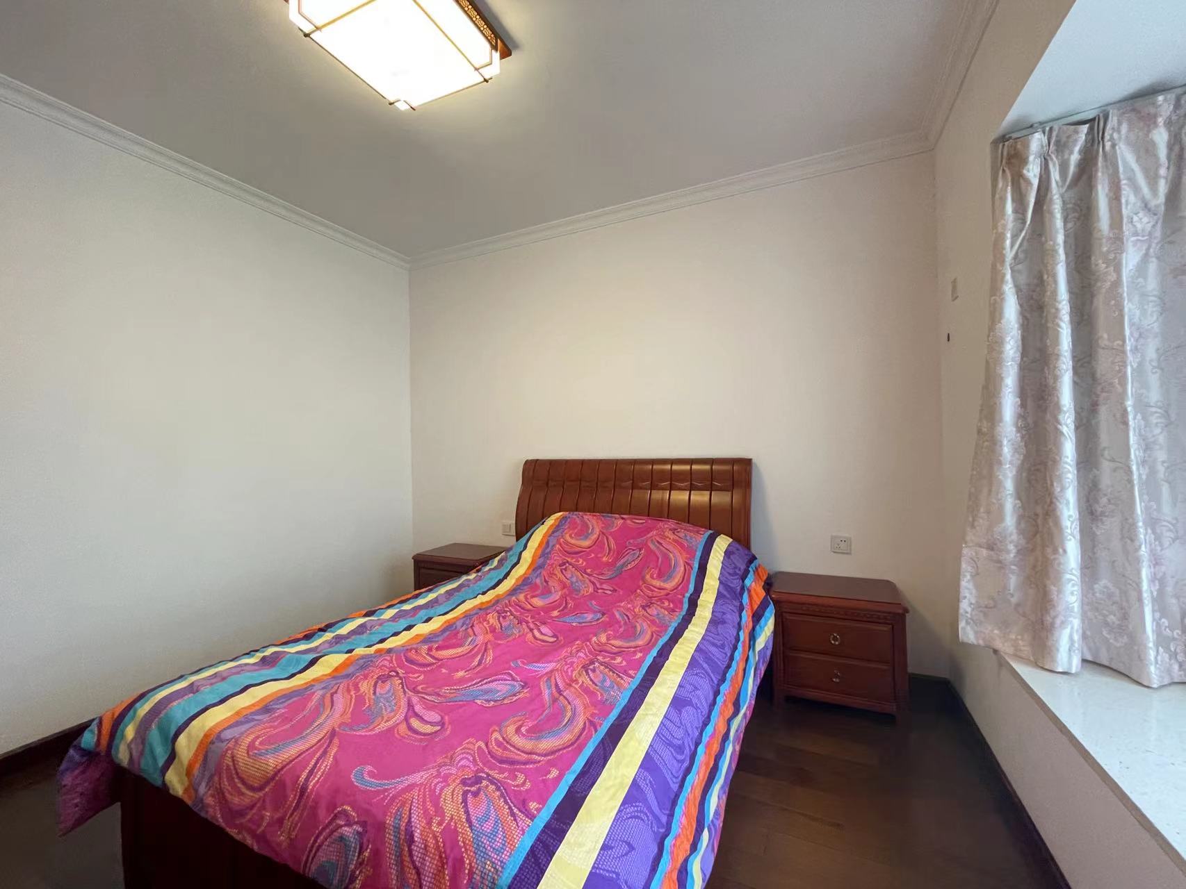 莲花小区 3室2厅2卫 58.8万 莲花小区 3室2厅2卫 58.8万客厅