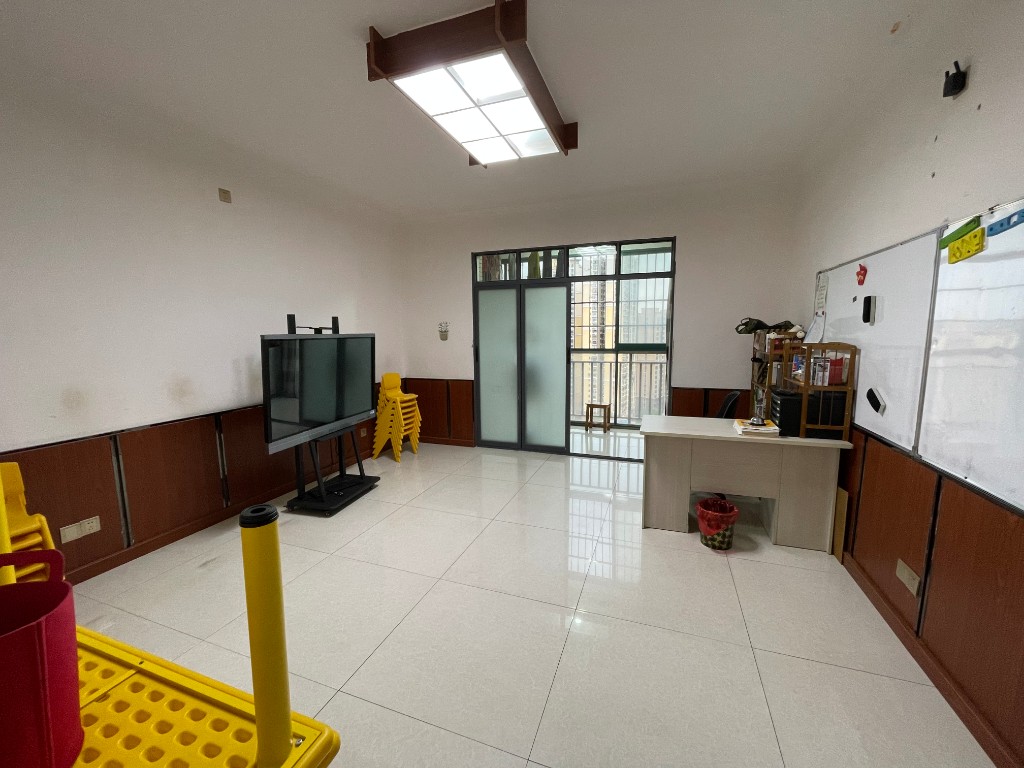 新城首座  3室2厅2卫    82.0万 新城首座  3室2厅2卫    82.0万室内图1