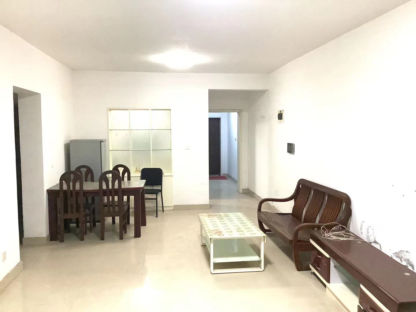 九天国际 2室2厅1卫 36.0万 九天国际 2室2厅1卫 36.0万客厅