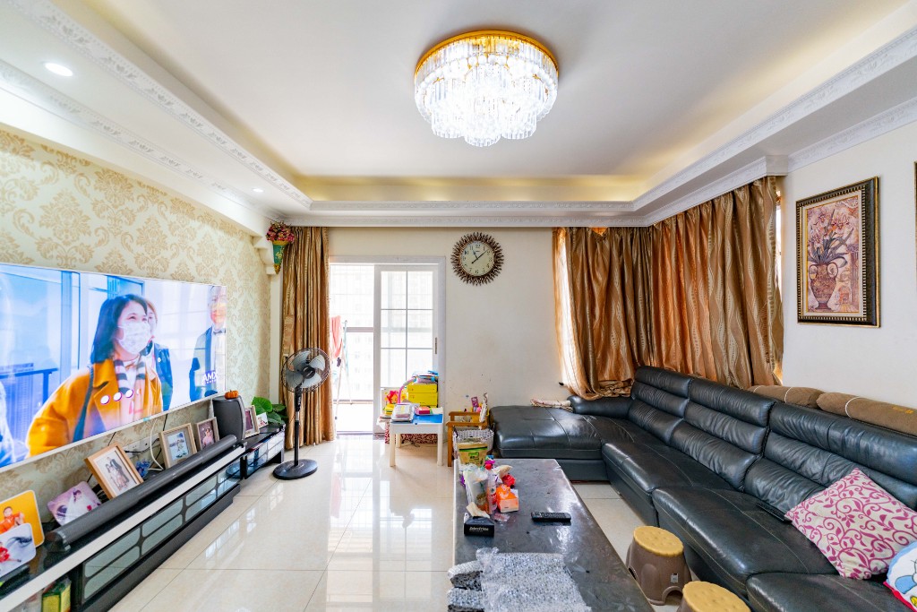 湘府名邸（同力家园）  4室2厅2卫    128.0万室内图1