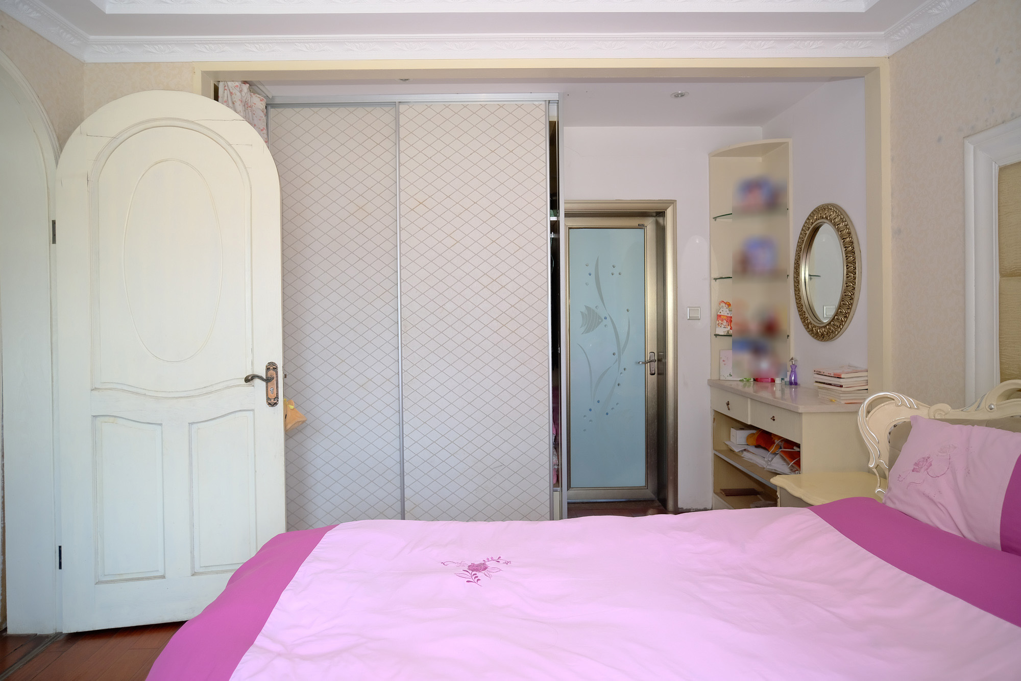 红树湾  4室2厅2卫    138.0万卧室