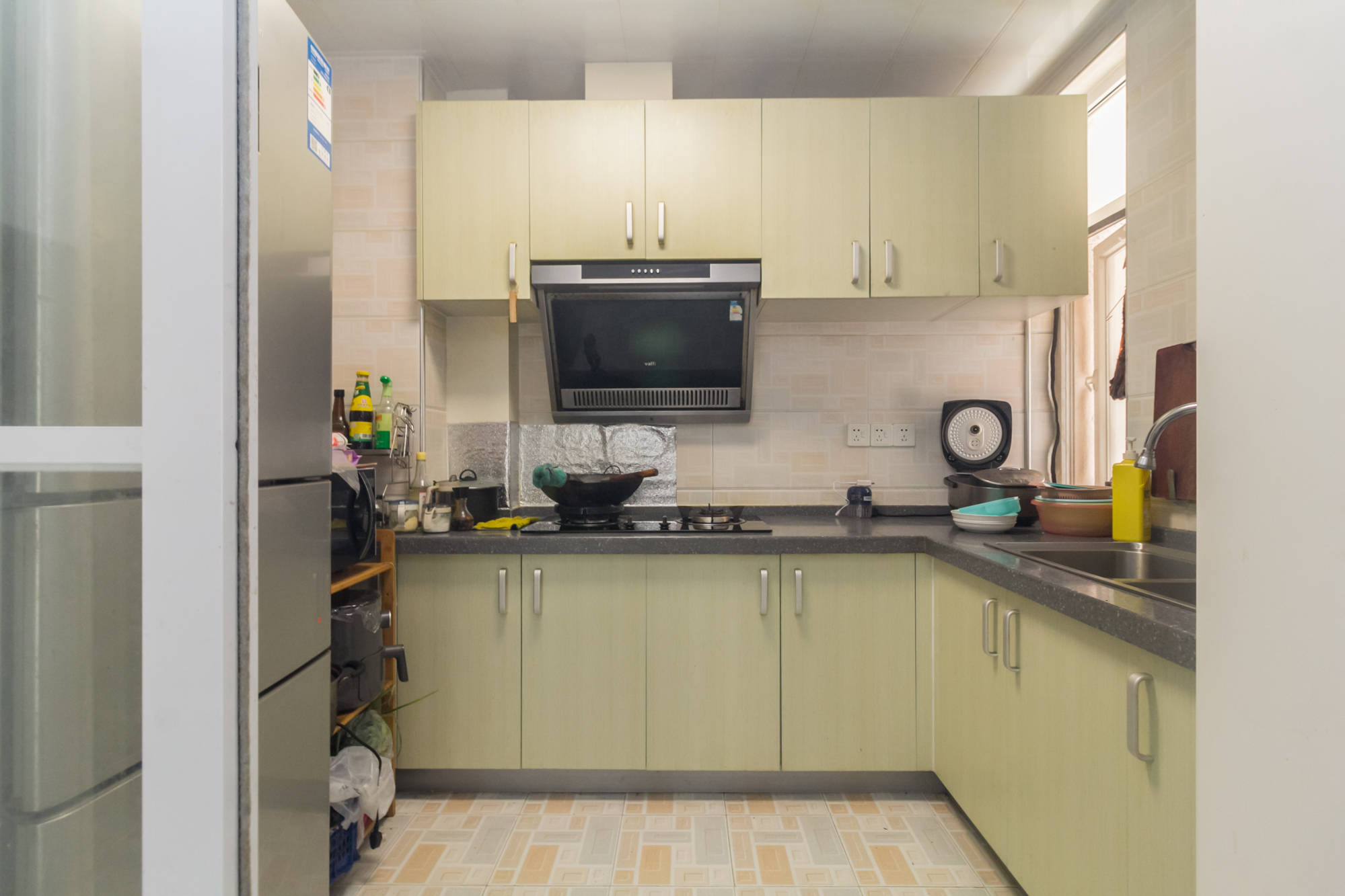 楚天世纪城西苑 3室2厅2卫 85.0万 楚天世纪城西苑 3室2厅2卫 85.0万厨房