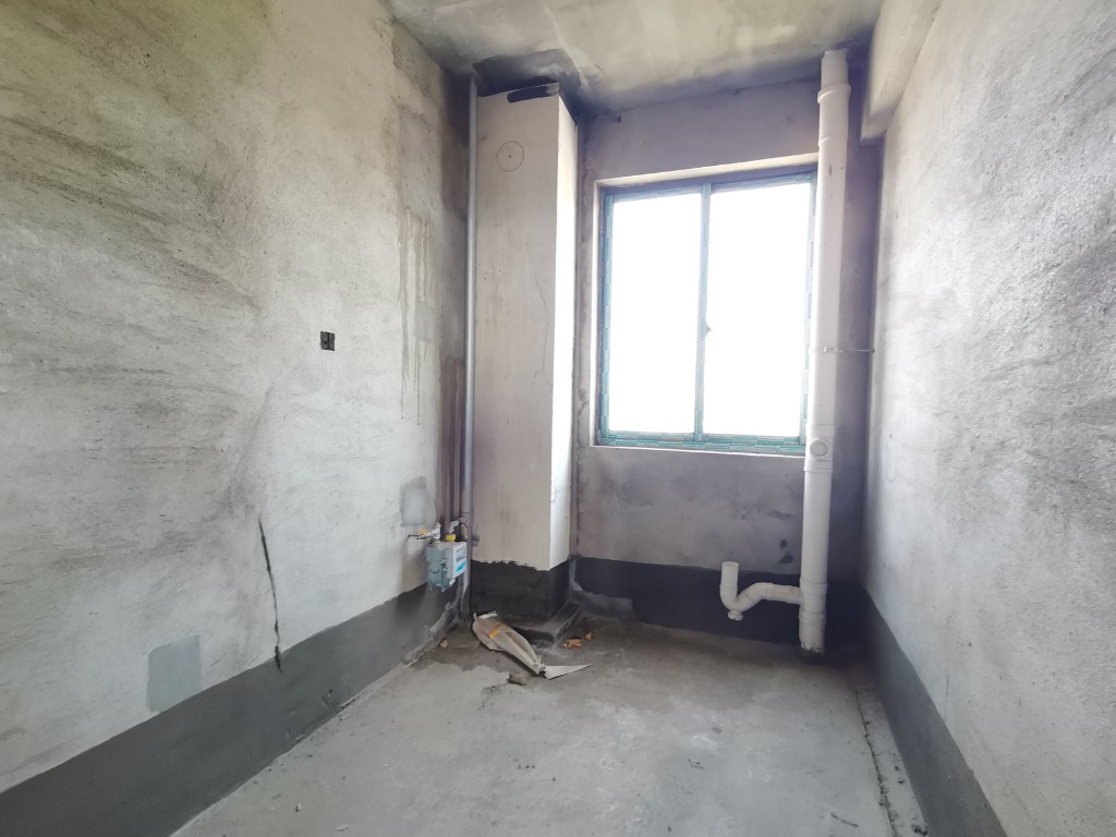 时代新城(翰林府) 3室2厅2卫 92.8万 时代新城(翰林府) 3室2厅2卫 92.8万客厅