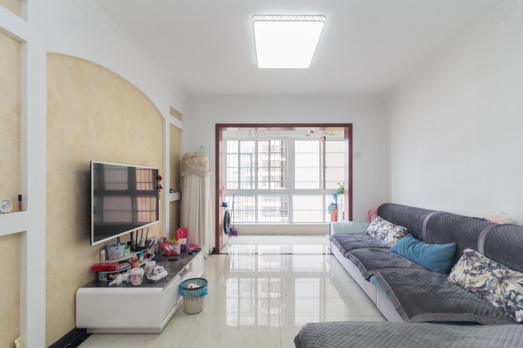 楚天世纪城西苑  3室2厅2卫    85.0万室内图1