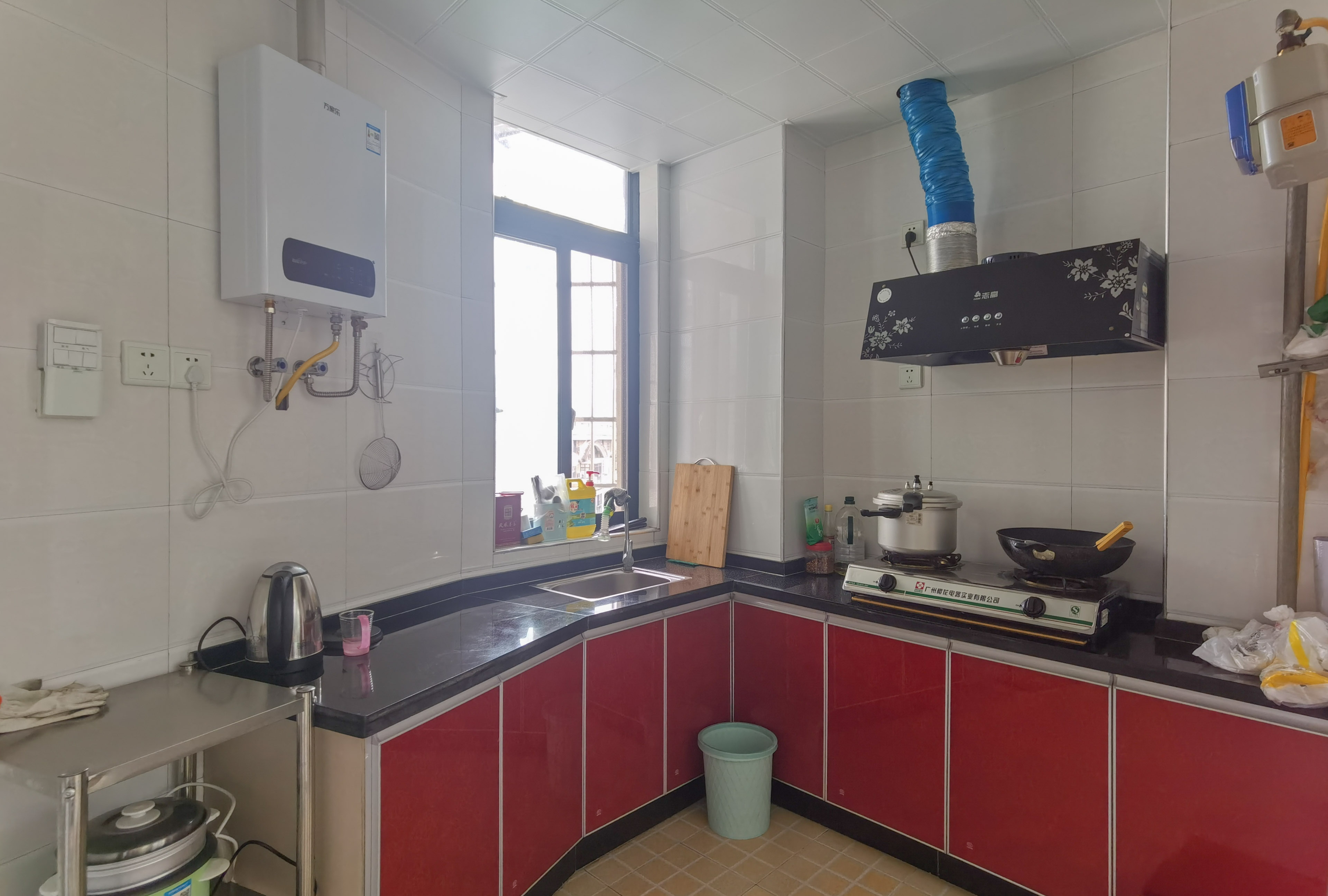 嘉盛华府 2室1厅1卫 37.5万 嘉盛华府 2室1厅1卫 37.5万客厅