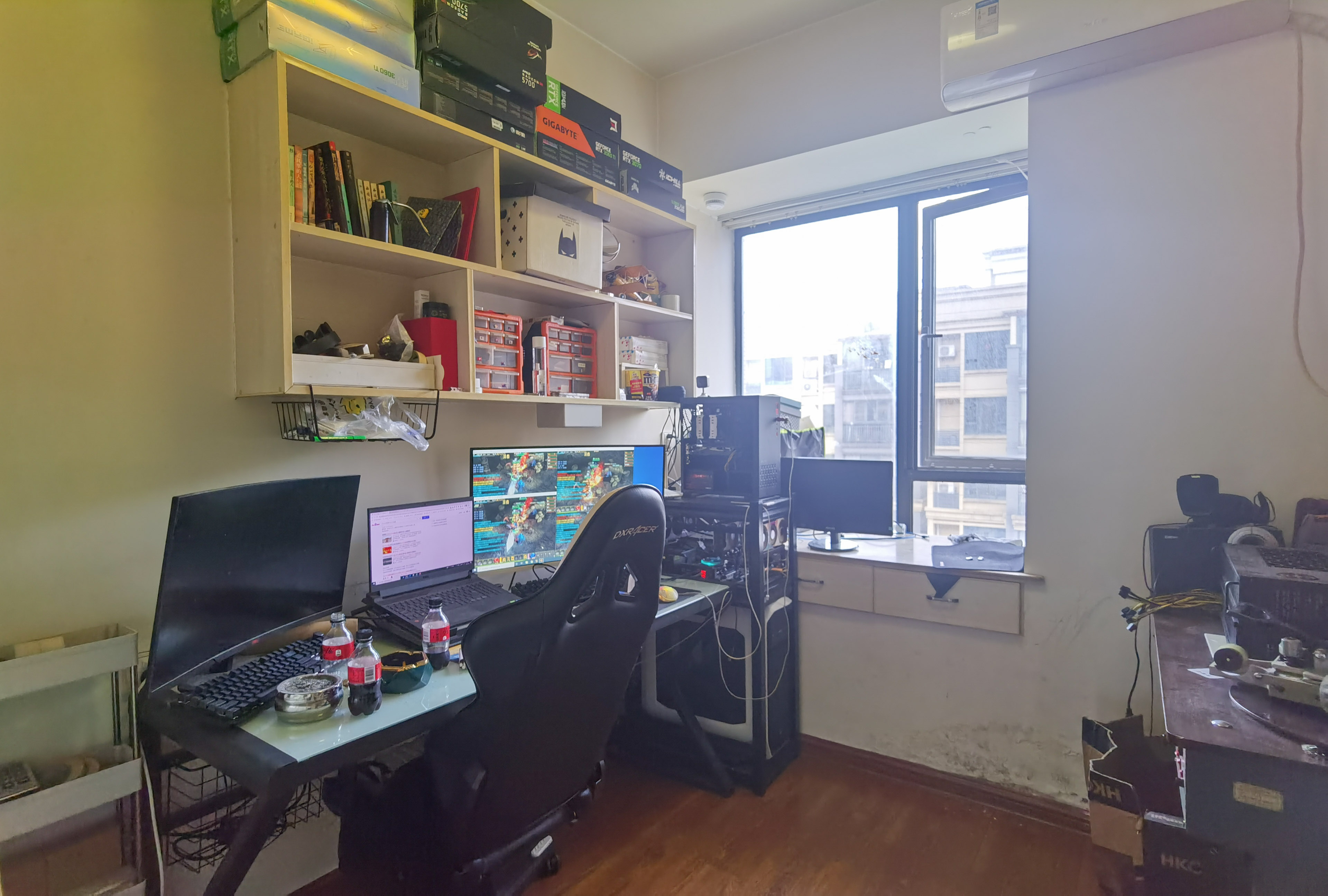 新桂广场 3室2厅2卫 70.0万 新桂广场 3室2厅2卫 70.0万客厅