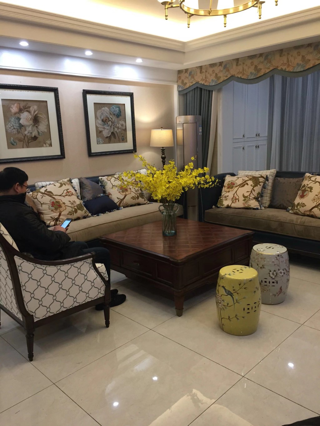 金碧花园 4室2厅2卫 140.0万 金碧花园 4室2厅2卫 140.0万客厅