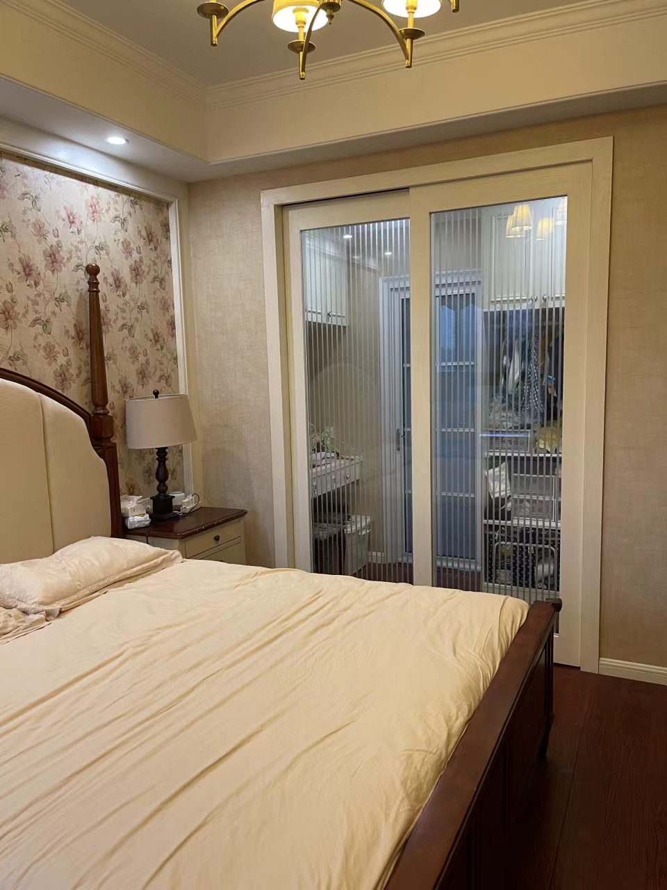 金碧花园 4室2厅2卫 140.0万 金碧花园 4室2厅2卫 140.0万客厅