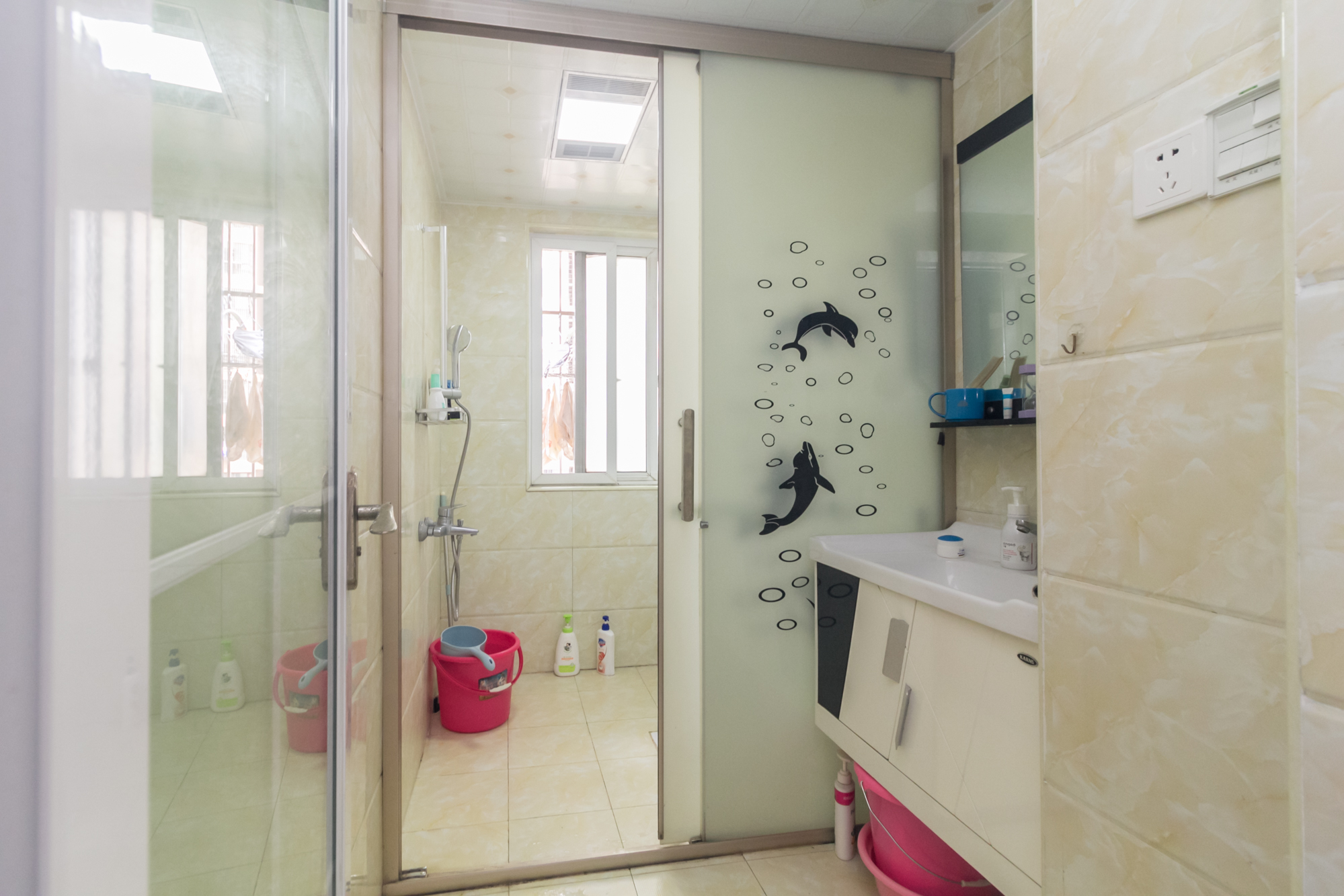 楚天世纪城西苑  3室2厅2卫    85.0万卫生间