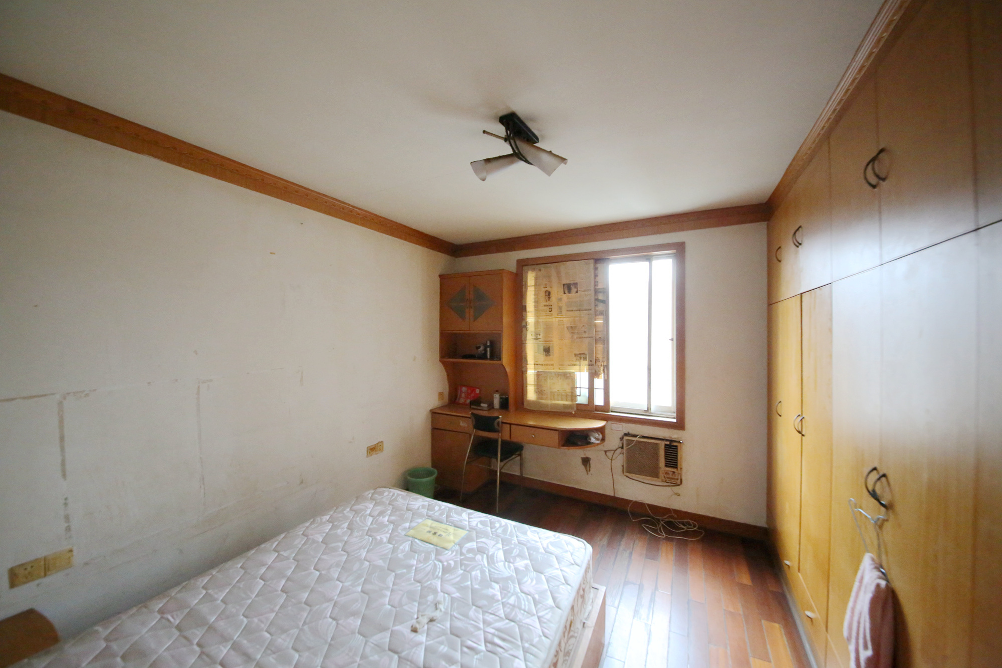 骆家坝小区  2室2厅1卫   50.00万卧室