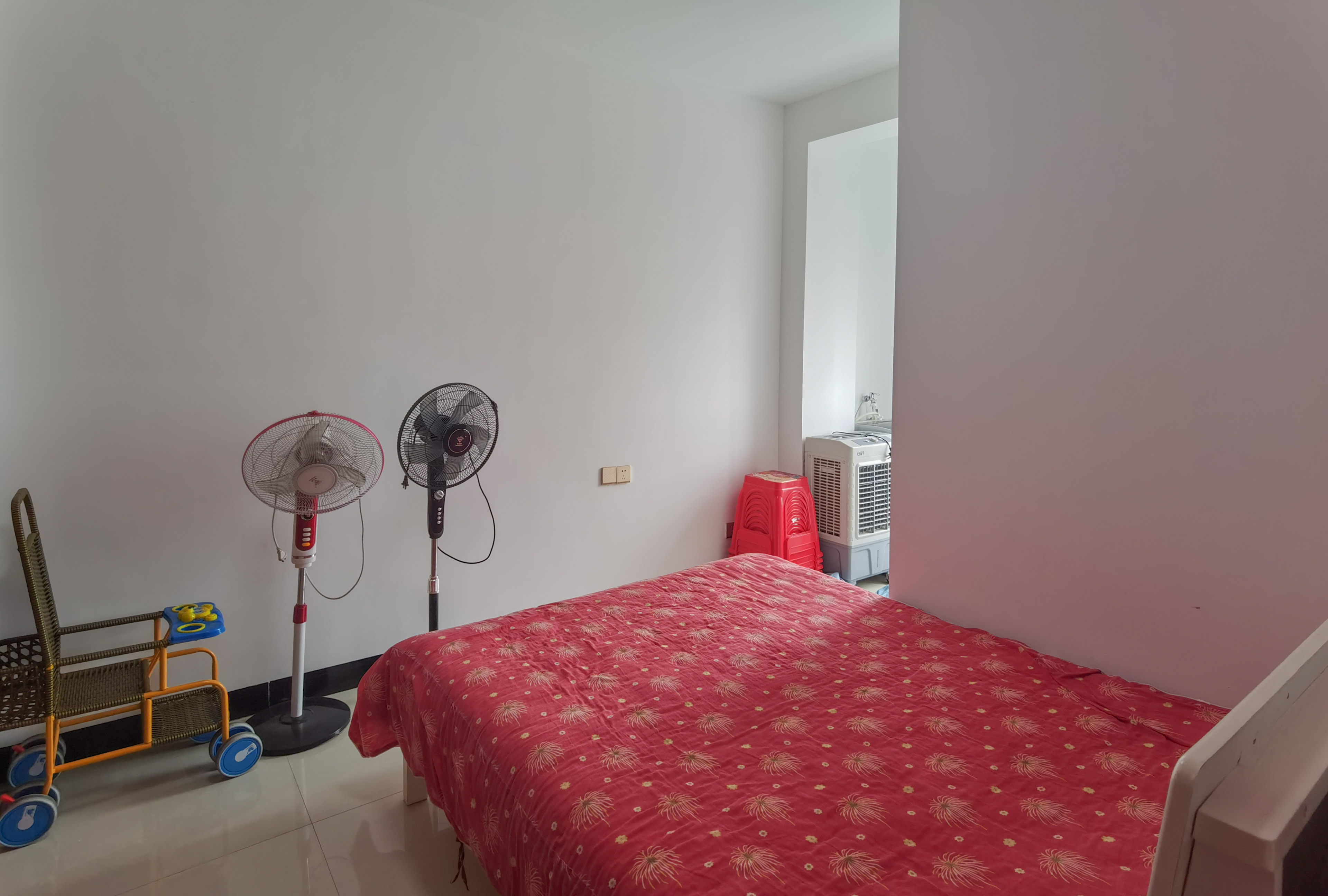 嘉盛华府 2室1厅1卫 37.5万 嘉盛华府 2室1厅1卫 37.5万客厅