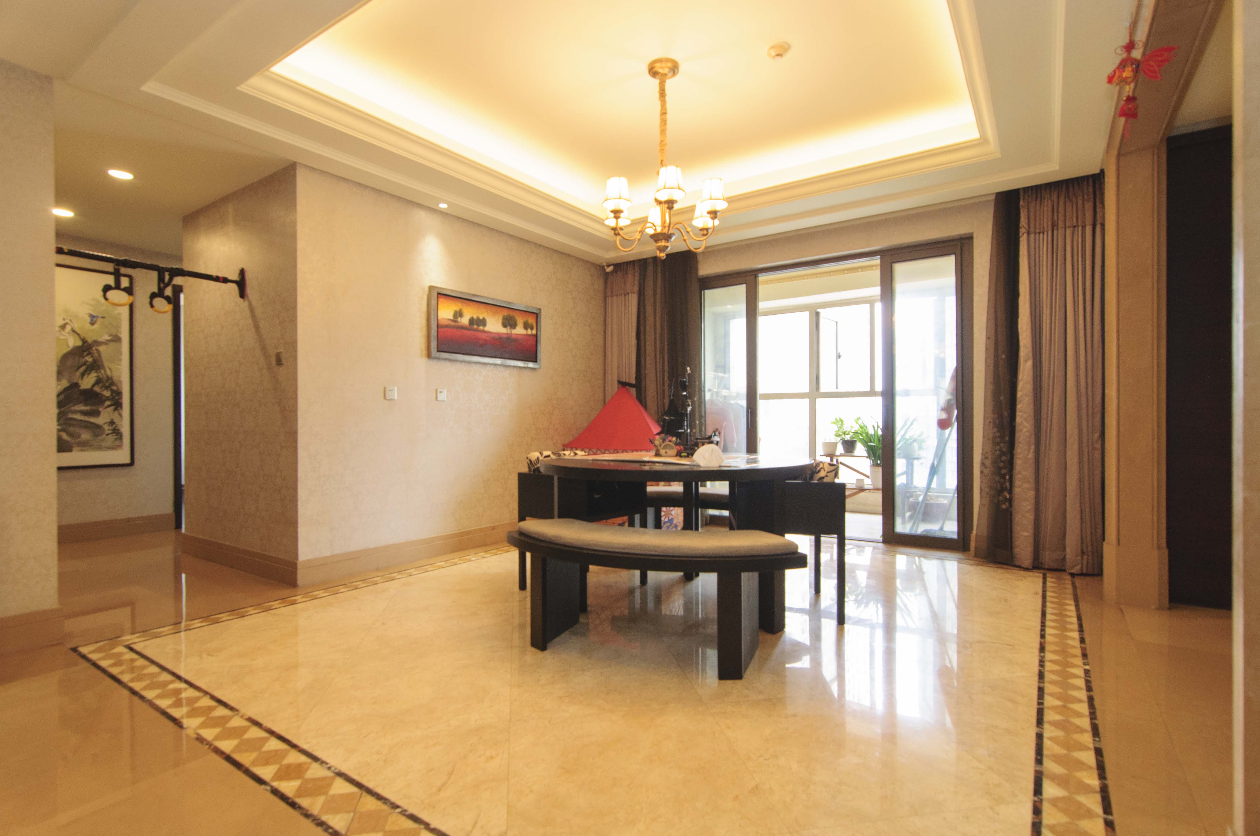 华远华中心  4室2厅4卫    600.0万卧室