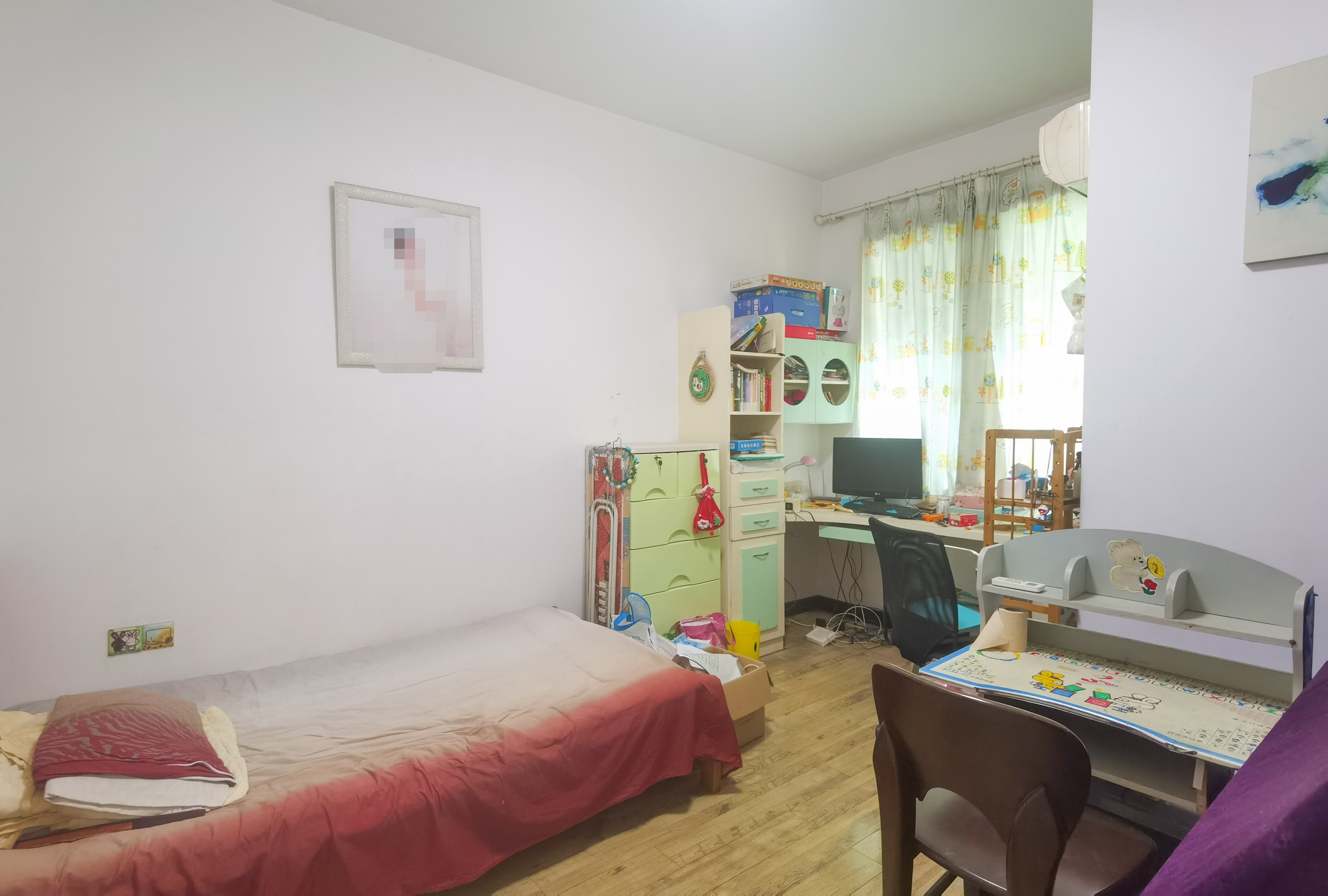 楠湖山庄  2室1厅1卫    37.8万 楠湖山庄  2室1厅1卫    37.8万客厅